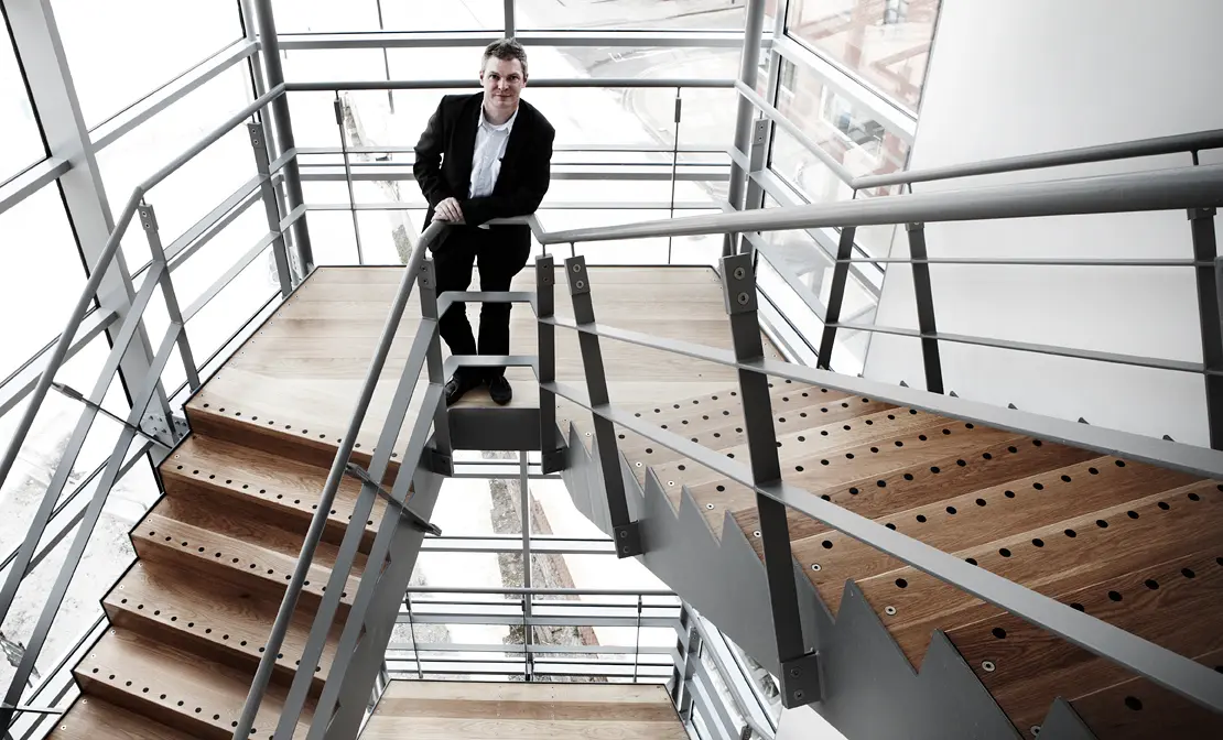 gallery-slide-0