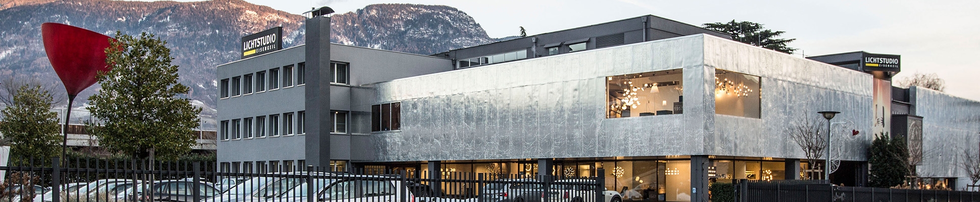 Discover the world of manufacturer Lichtstudio Project