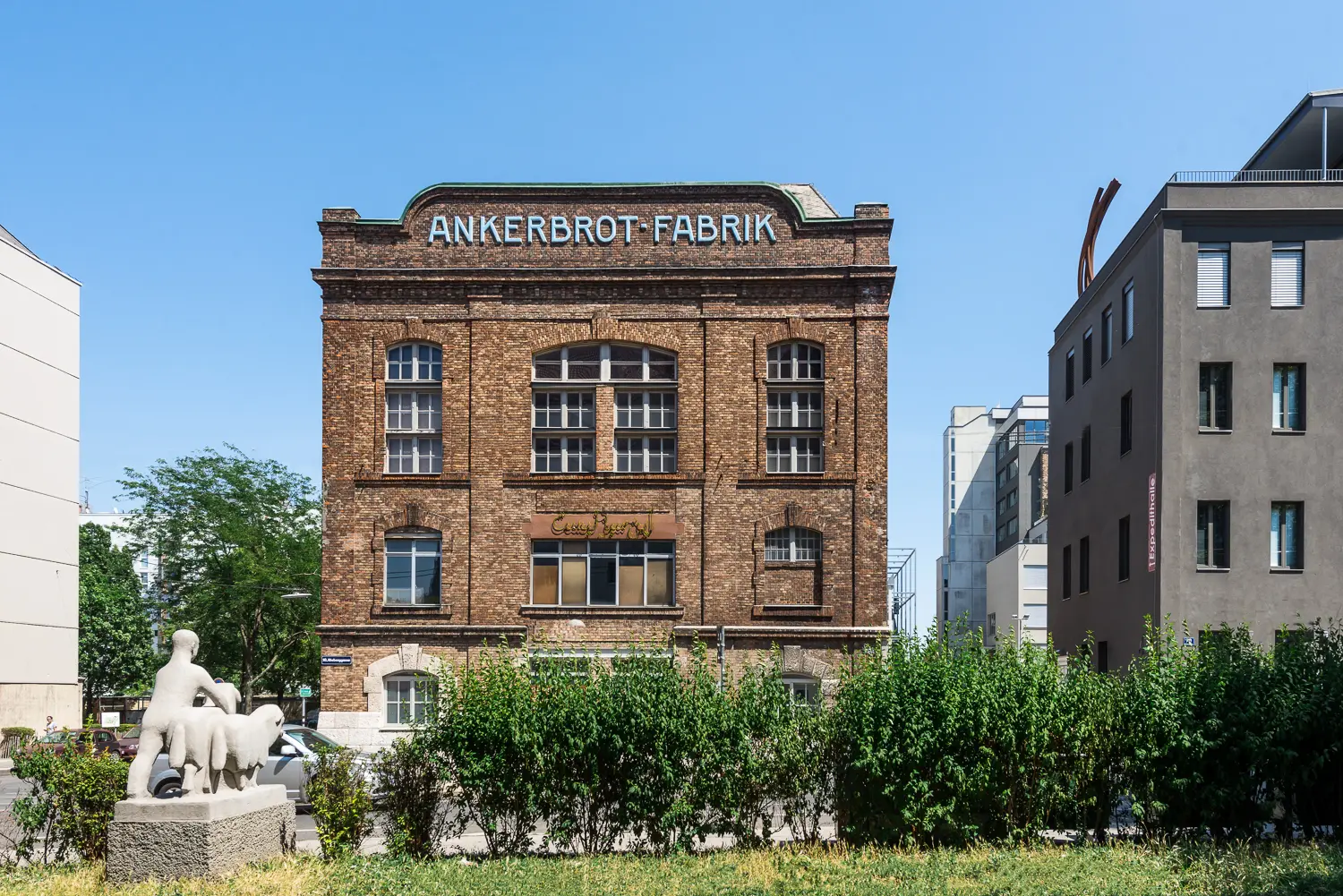Gallery slide image