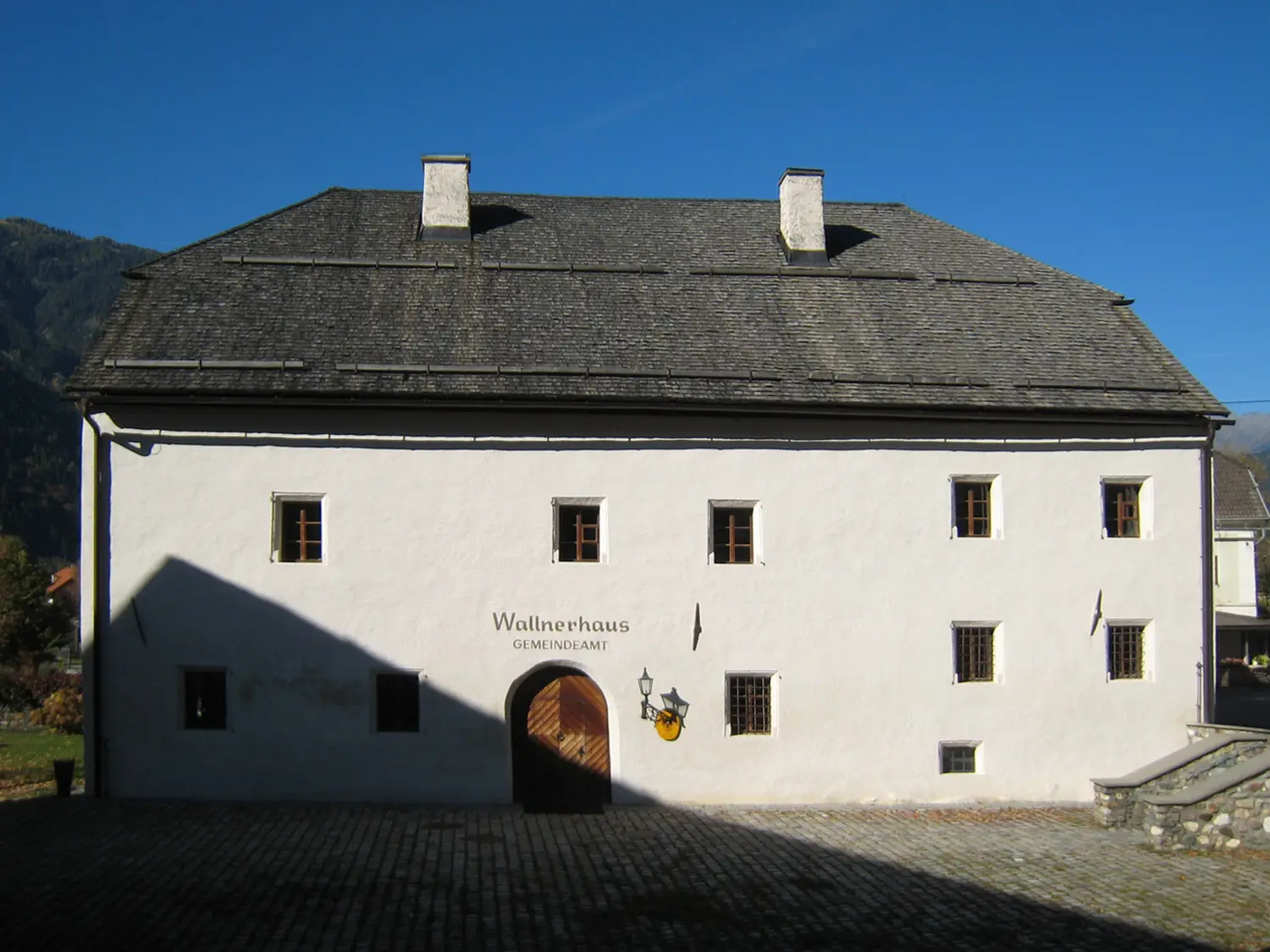 gallery-slide-1
