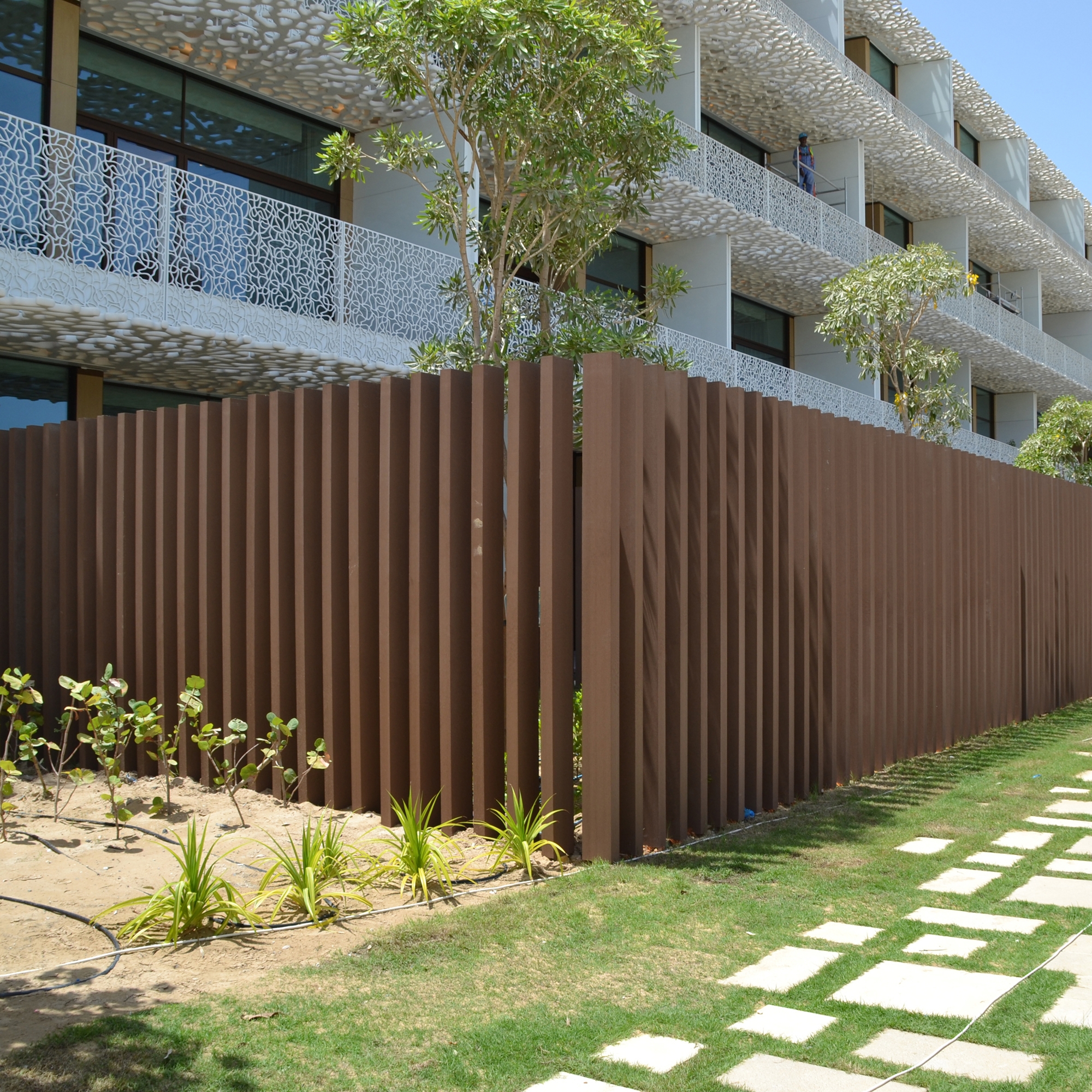 Display product Ecolegno louver from manufacturer Saimex