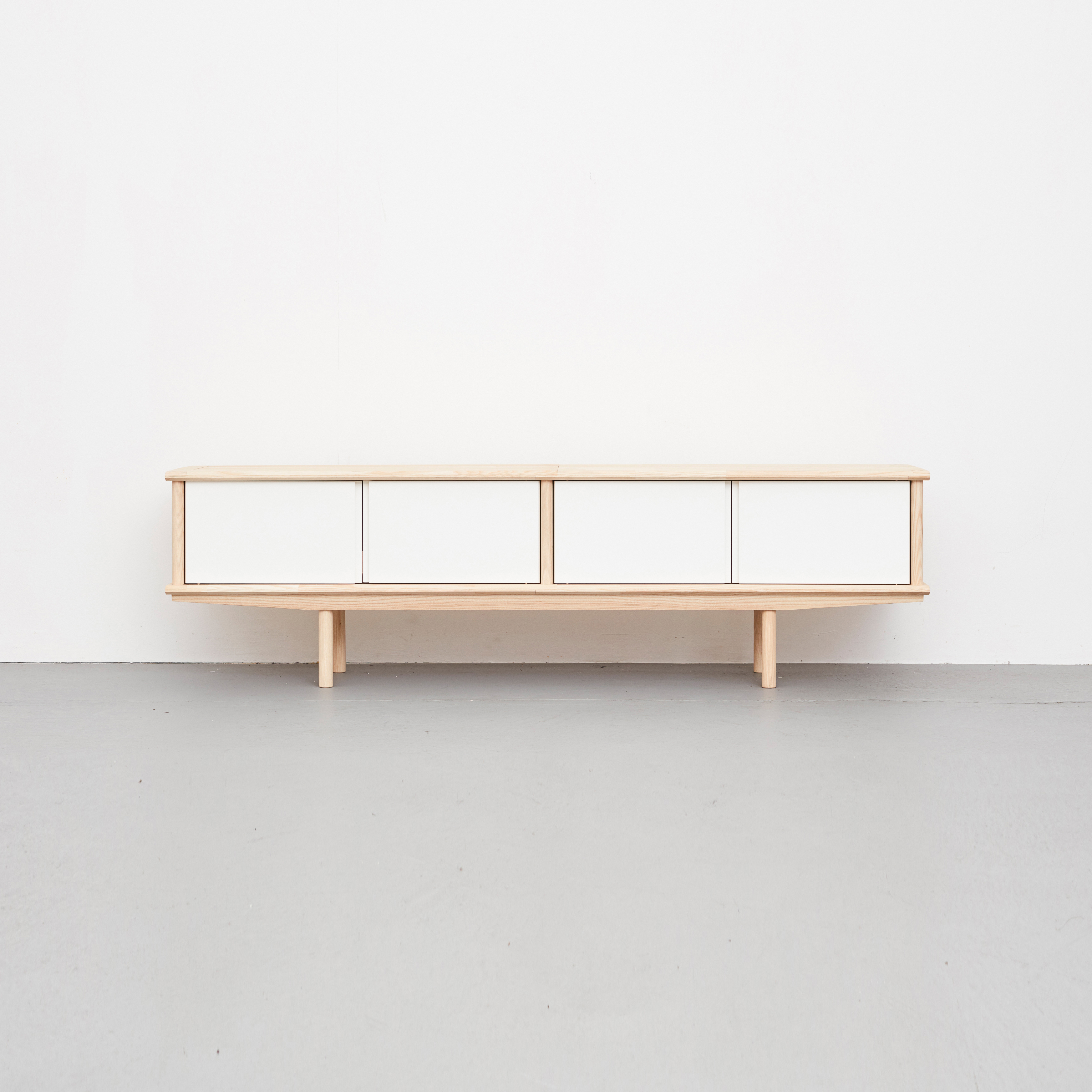 Produkt Splitter – Sideboard des Herstellers NEUVONFRISCH anzeigen