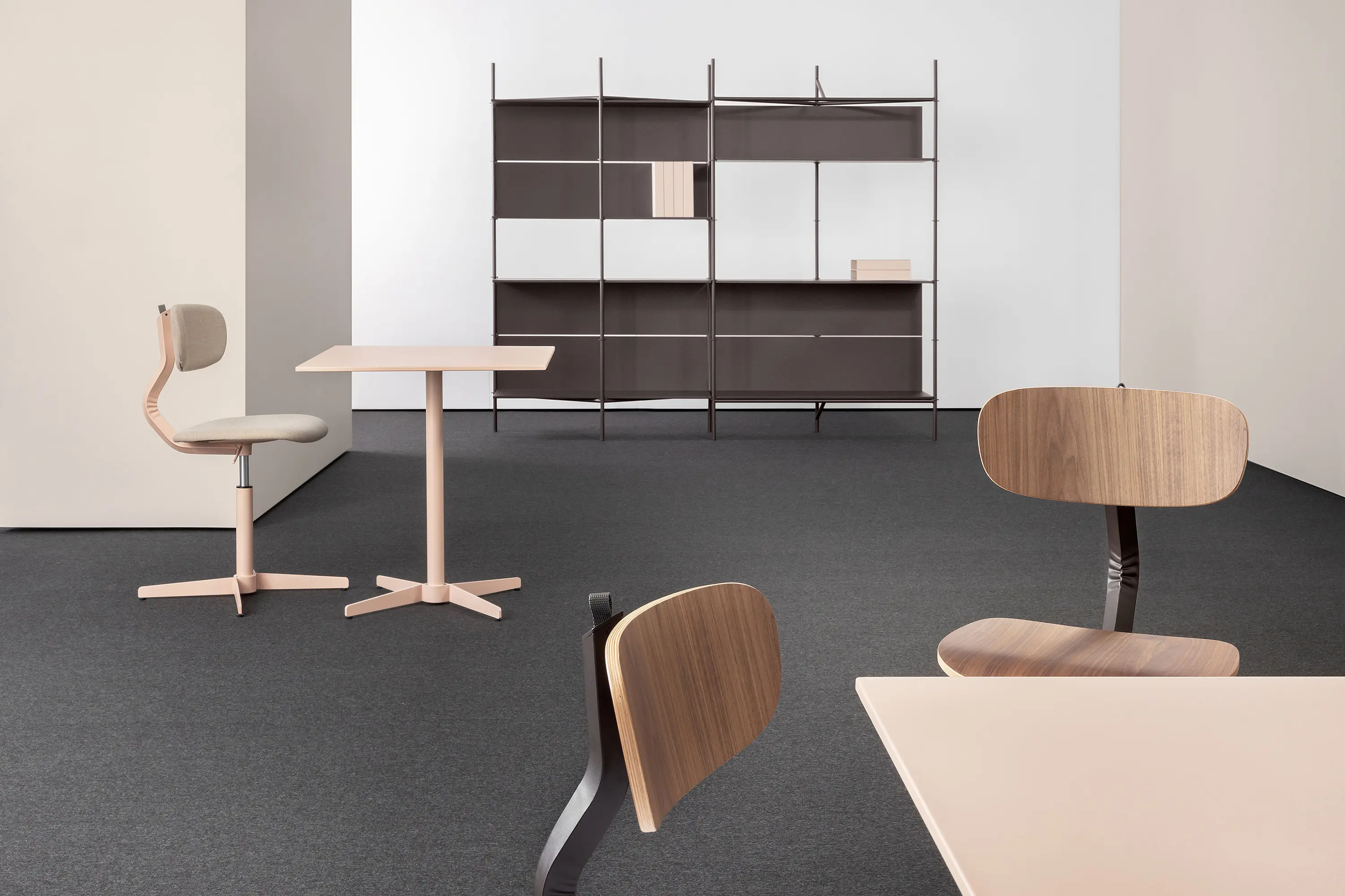 Mara - Typo Stool 9300