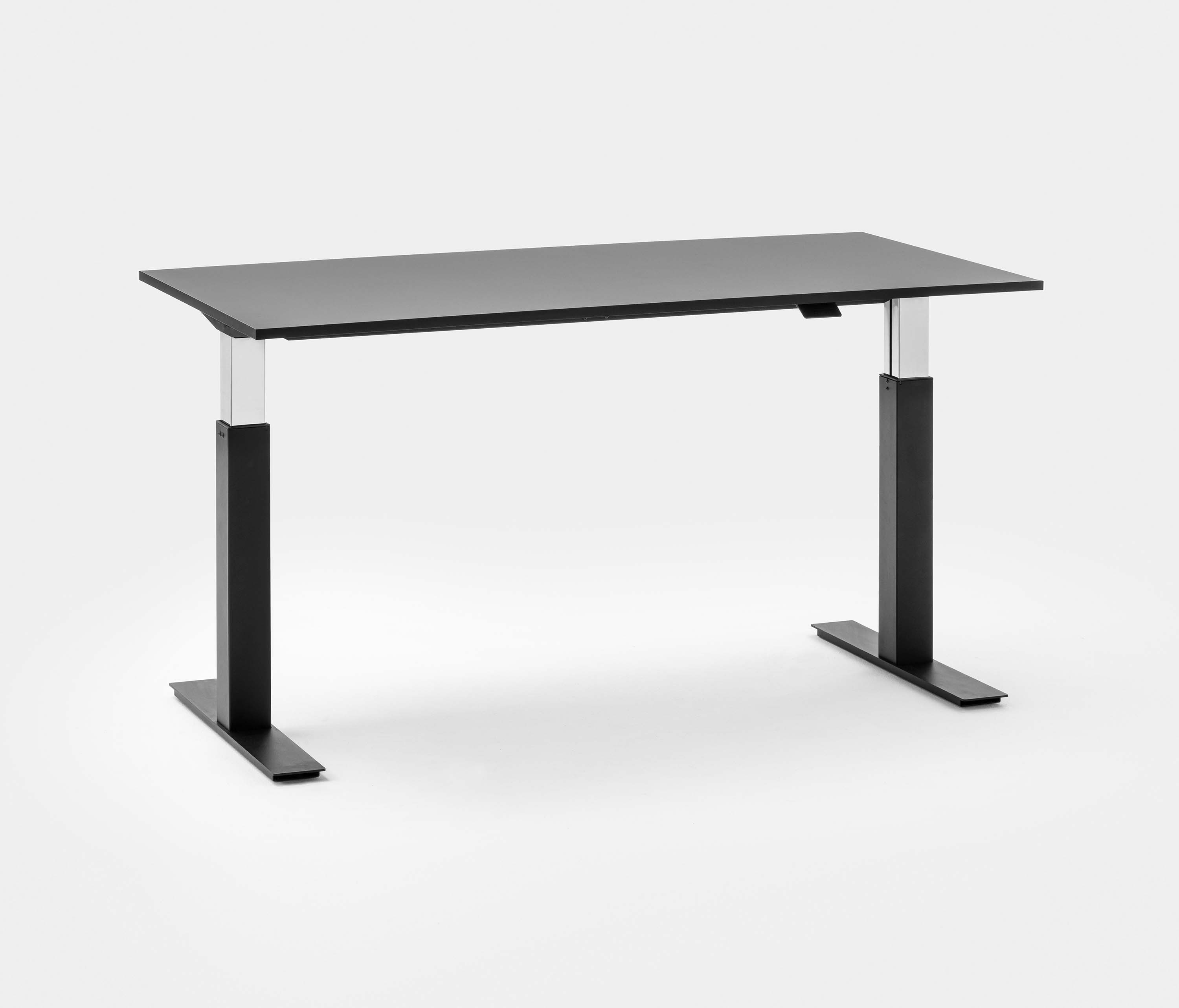 Display product Follow Desk 299F from manufacturer Mara