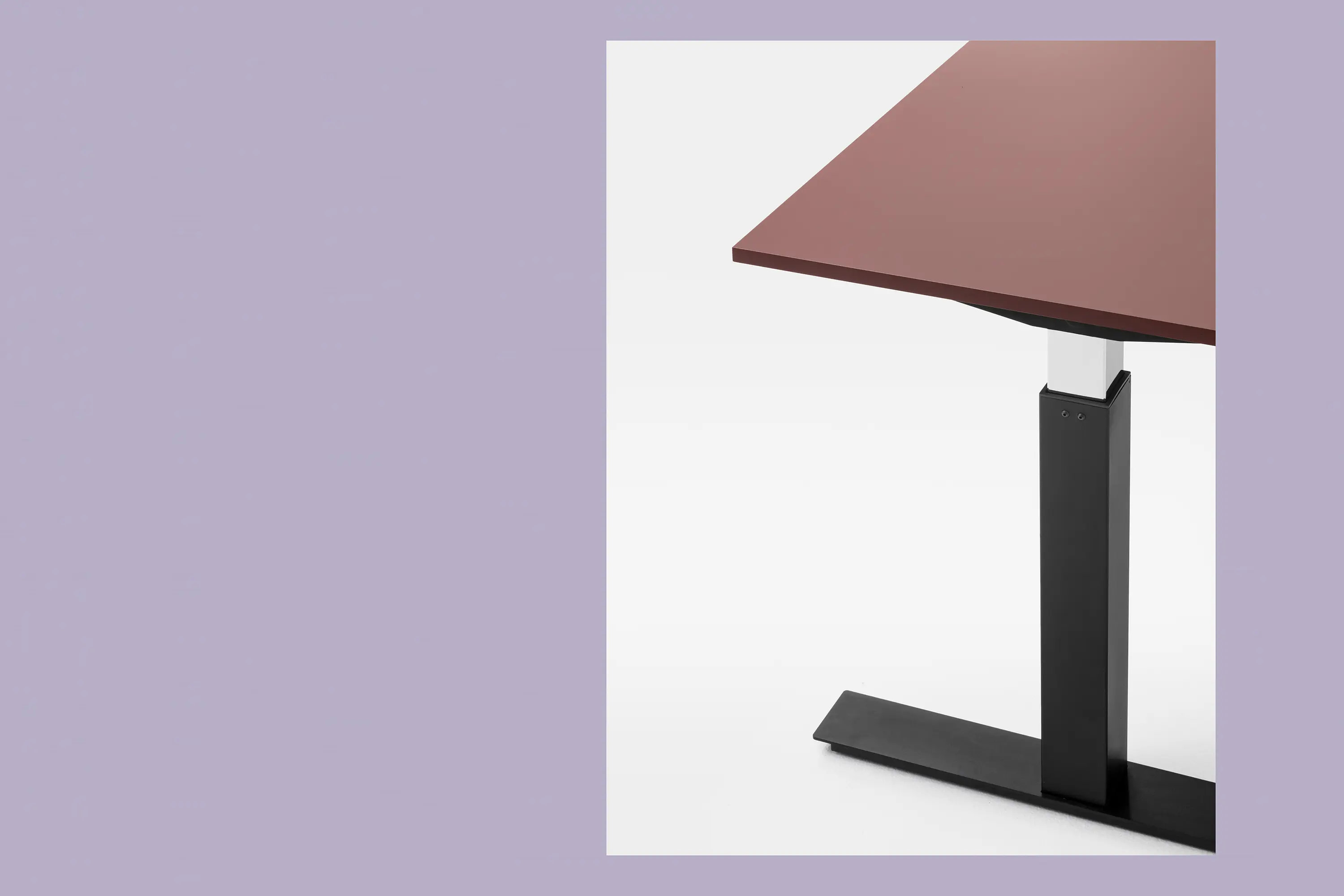 Mara - Follow Desk 299F
