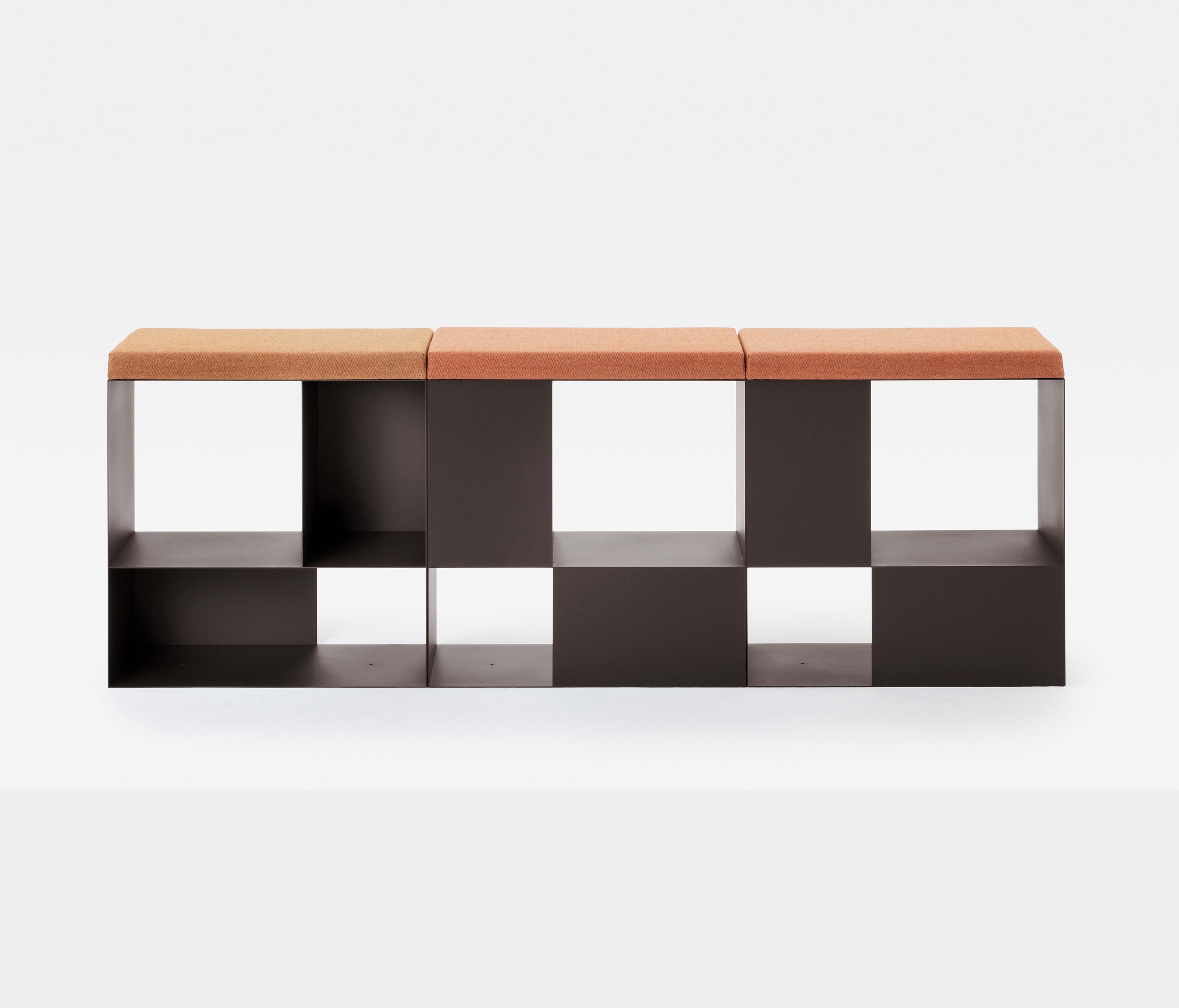 Mostrar el producto B302 Bench del fabricante Mara