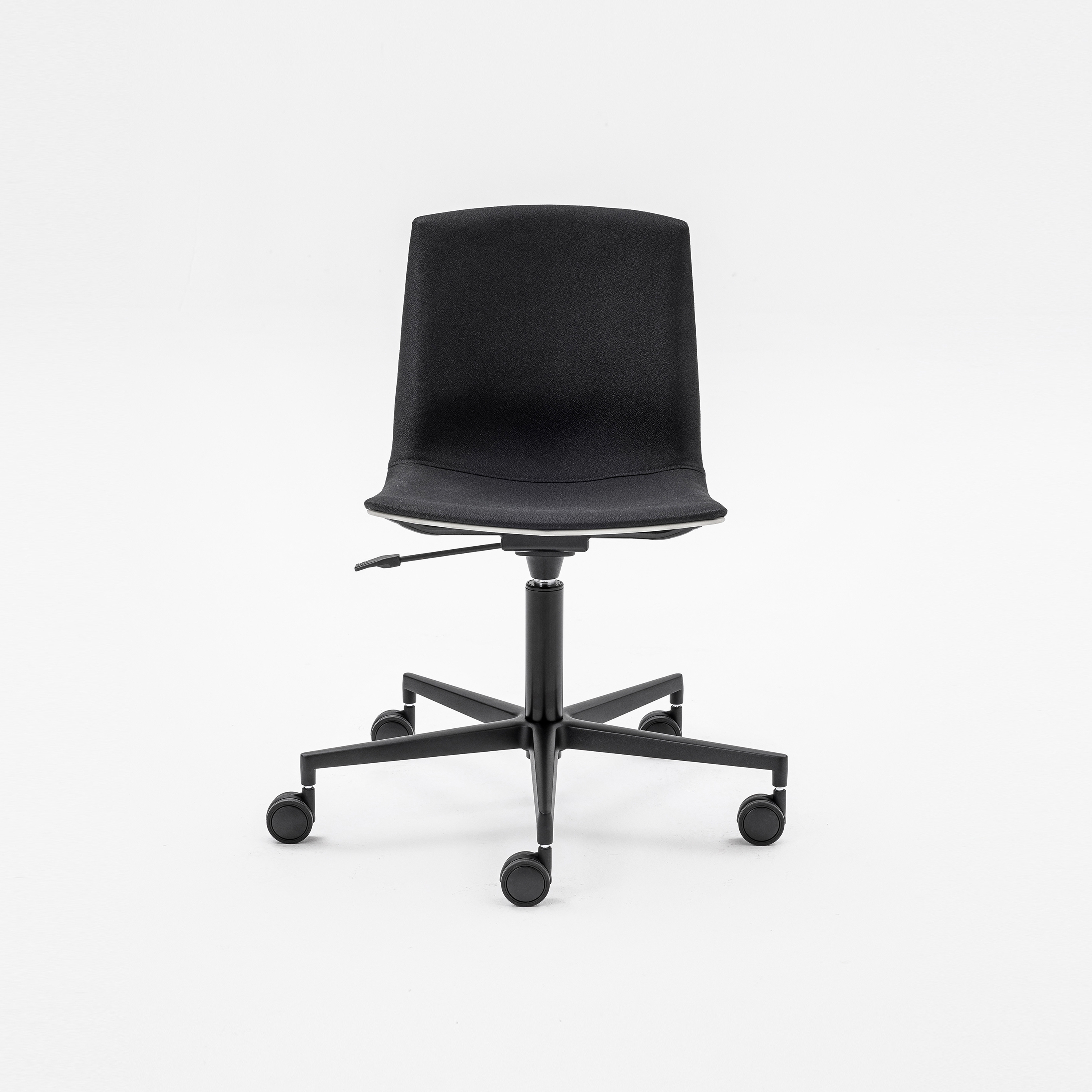 Produkt Loto Swivel chair 330L des Herstellers Mara anzeigen
