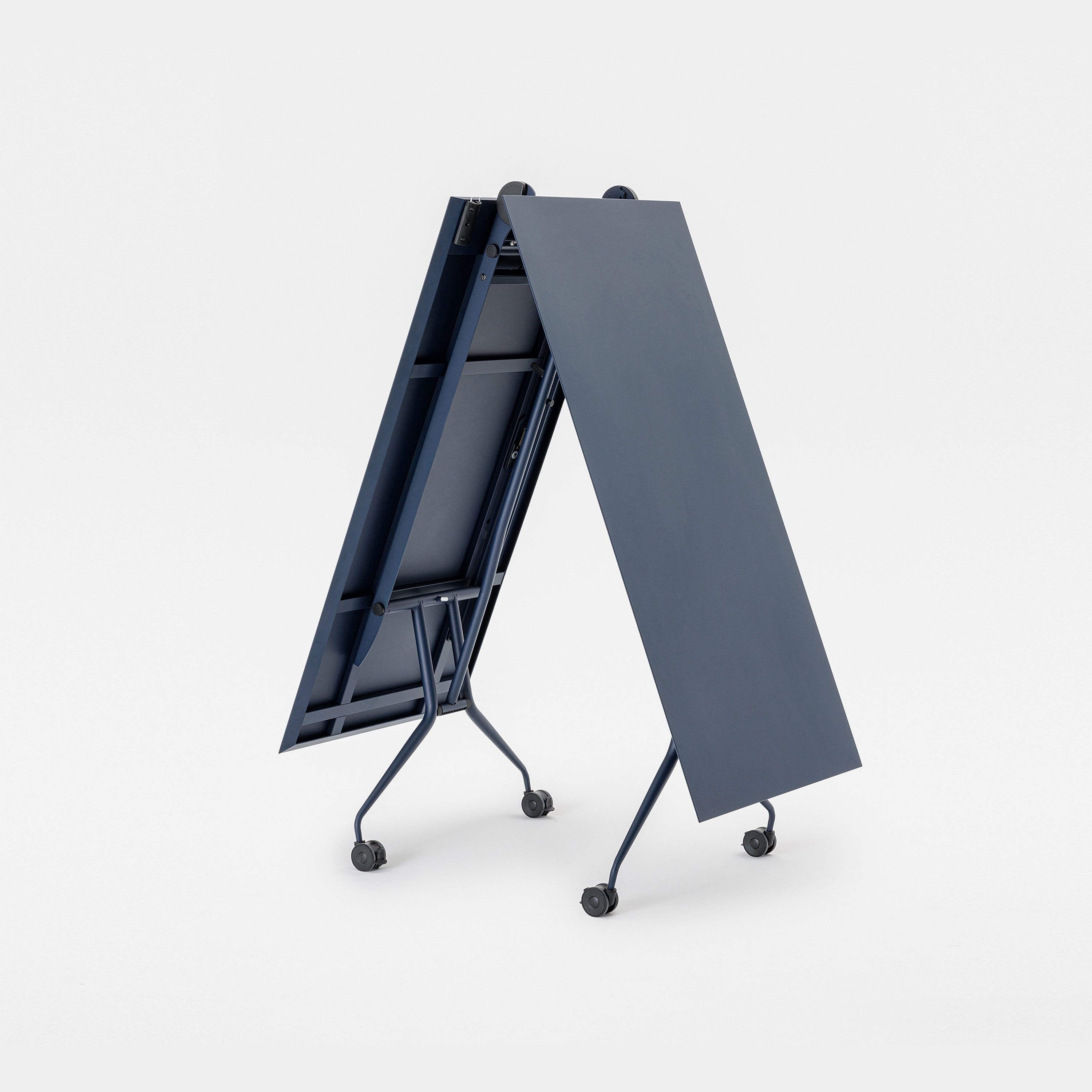 Display product Argo Libro Metal from manufacturer Mara