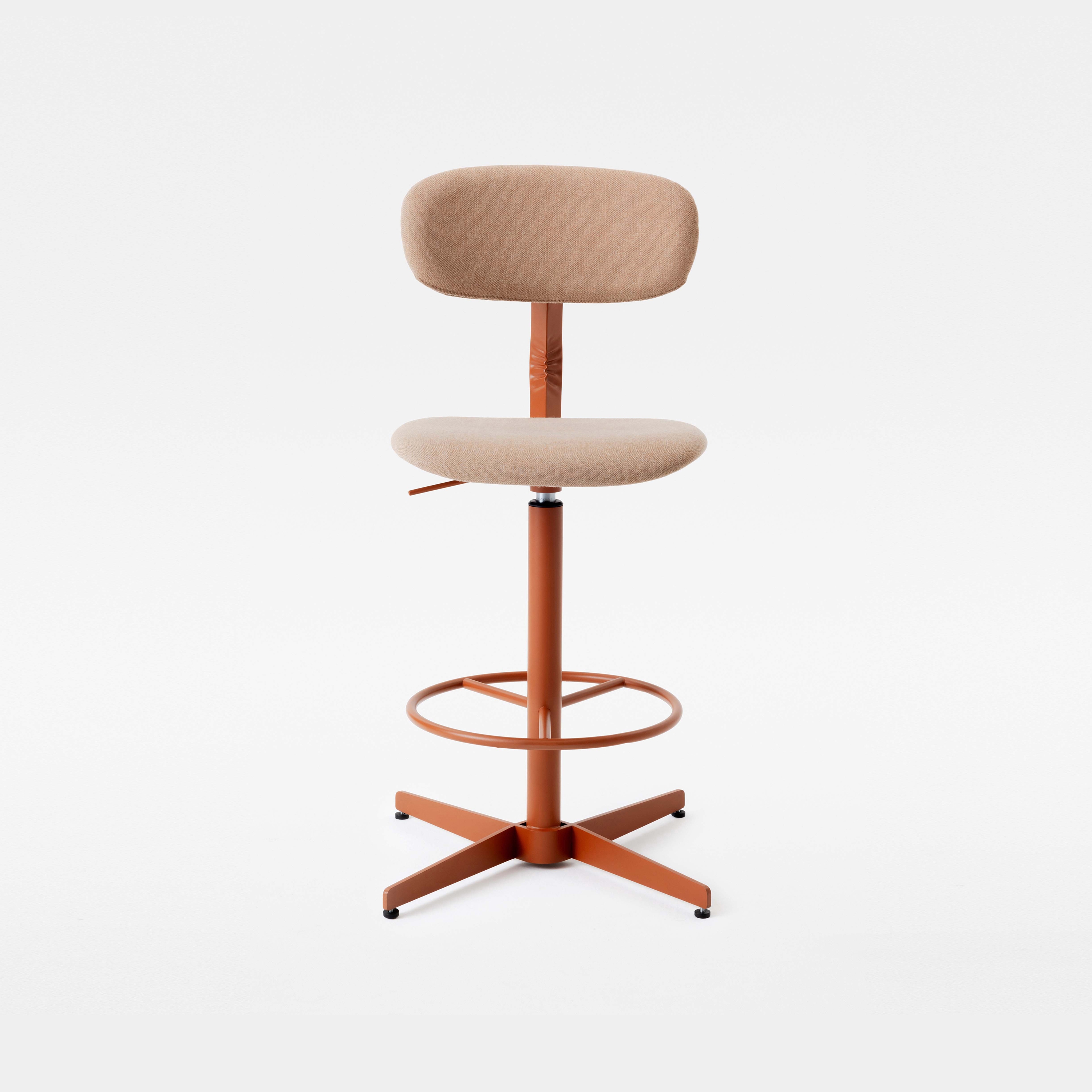 Mostra il prodotto Typo Stool 9300 del produttore Mara