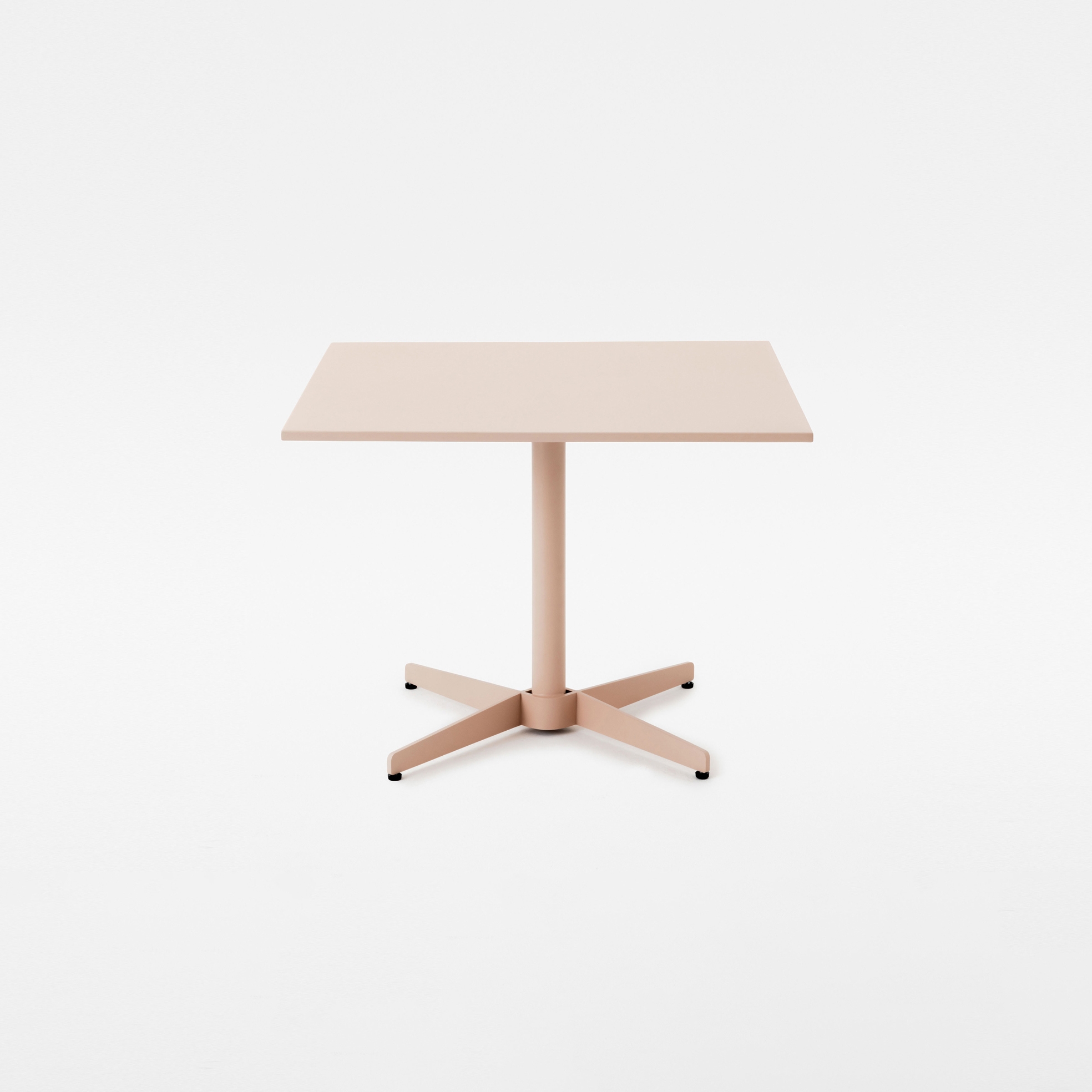 Afficher le produit Typo Table du fabricant Mara