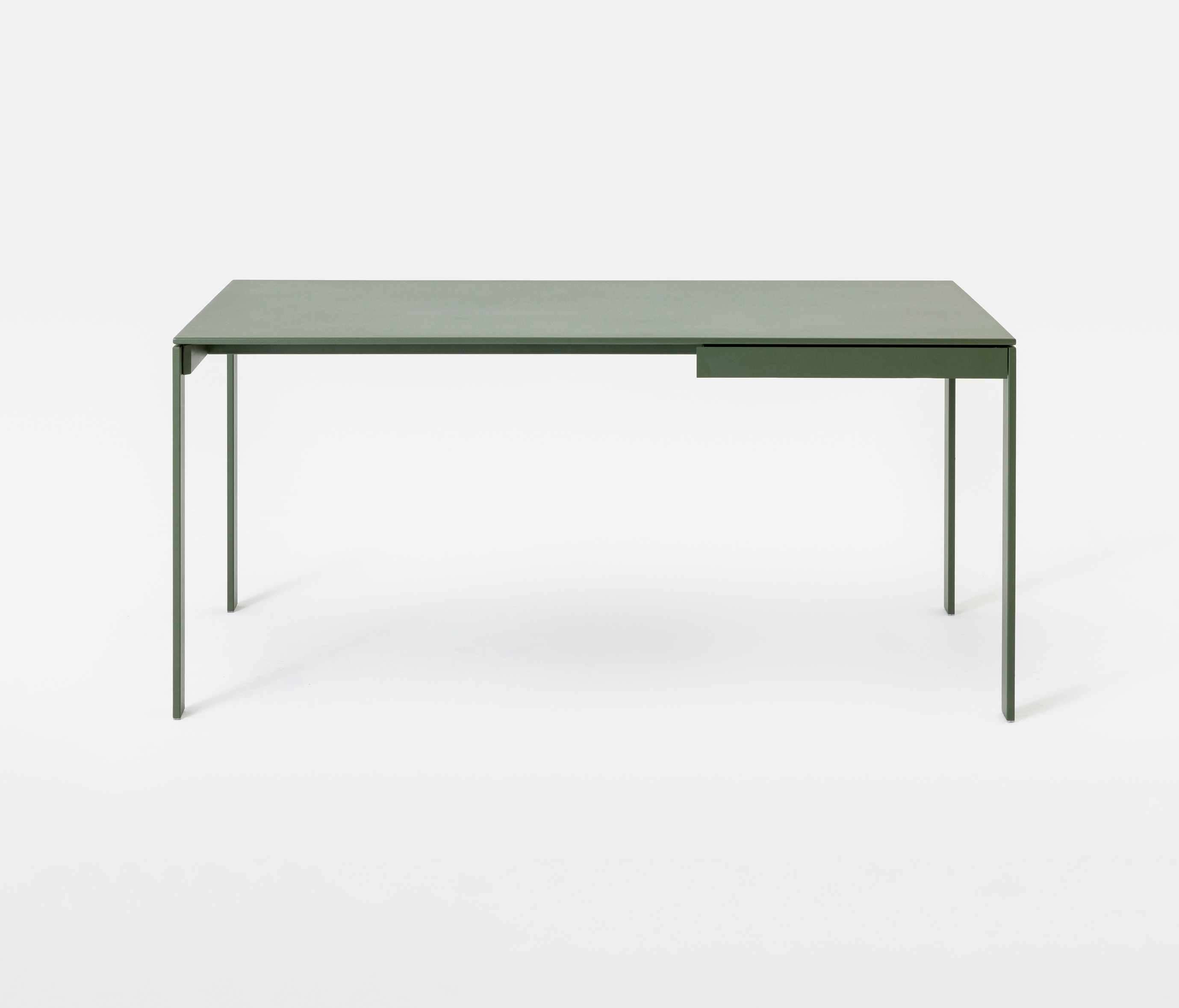 Display product Foil Desk 211 from manufacturer Mara