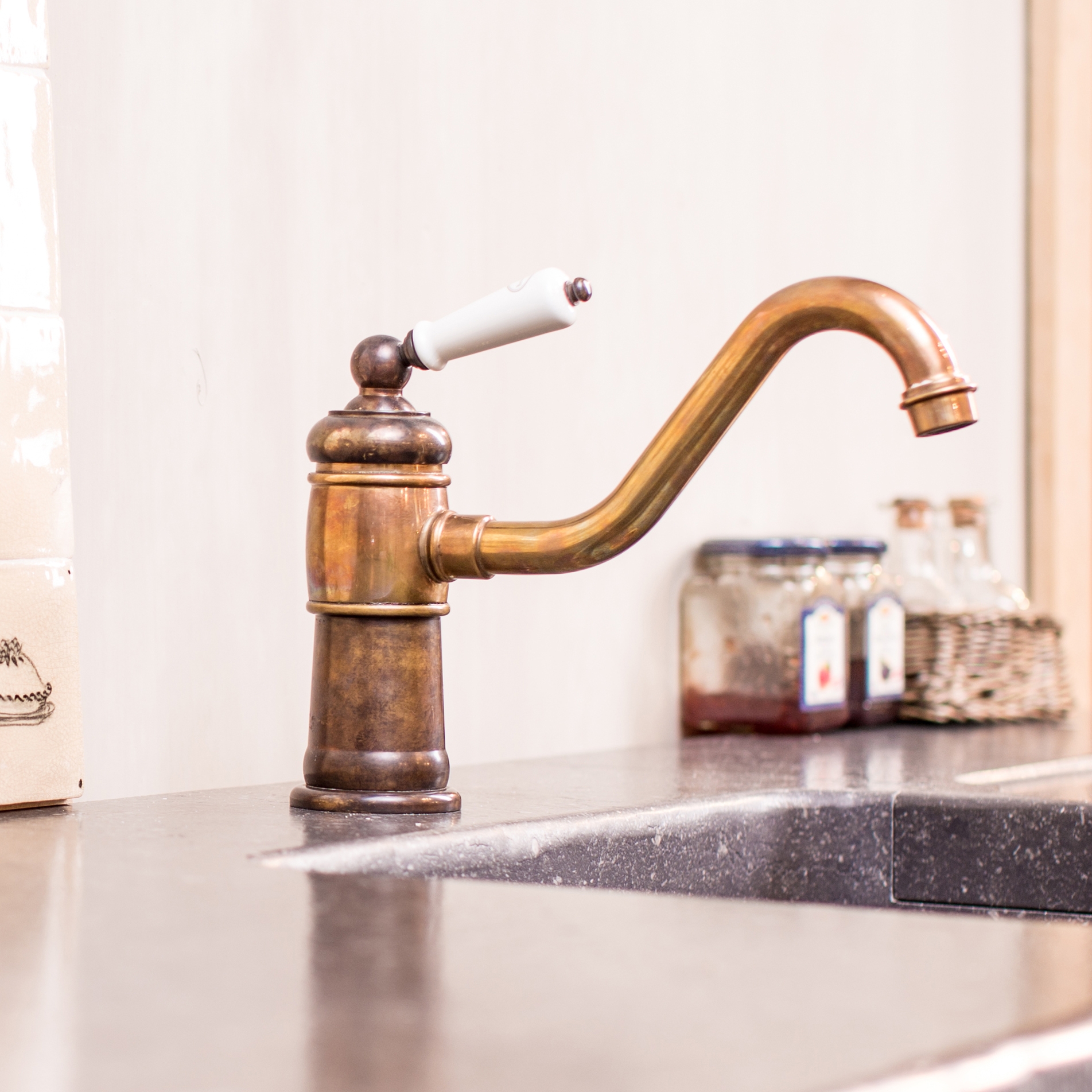 Mostrar el producto Single lever kitchen tap del fabricante Kenny & Mason