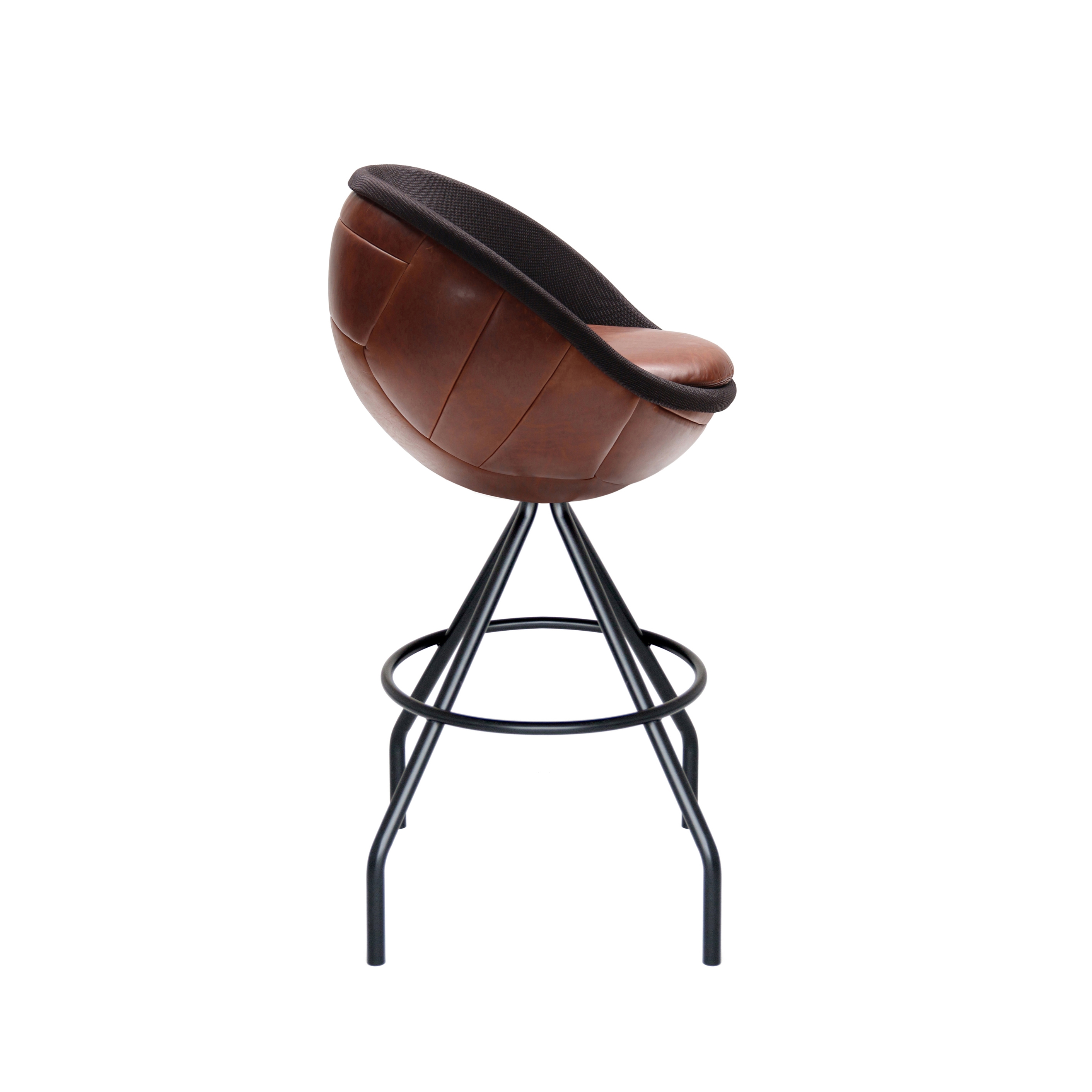 Mostra il prodotto lillus wembley | soccer bar stool del produttore lento