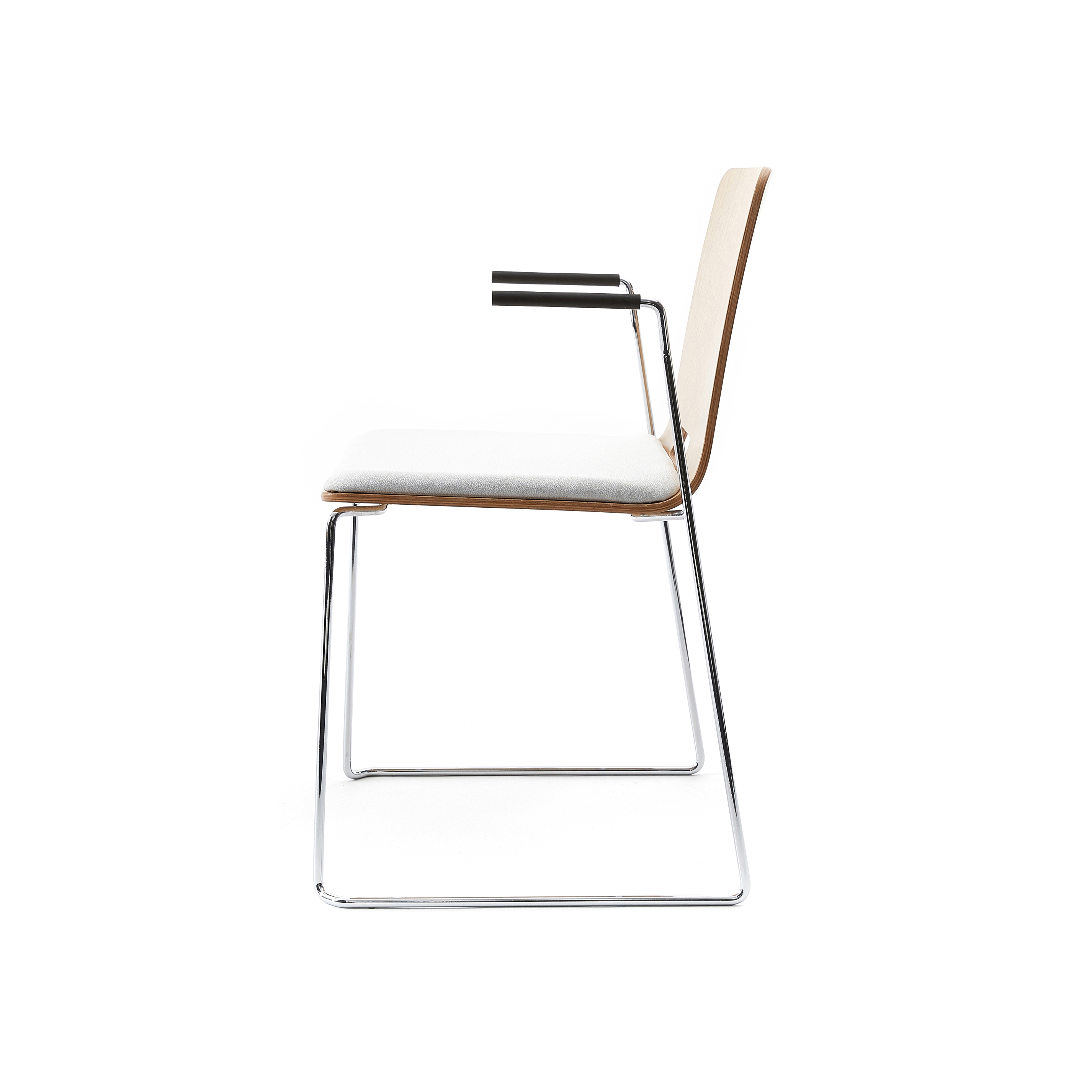 Mostra il prodotto sitting smartKA | Skid chair with integrated armrests del produttore lento