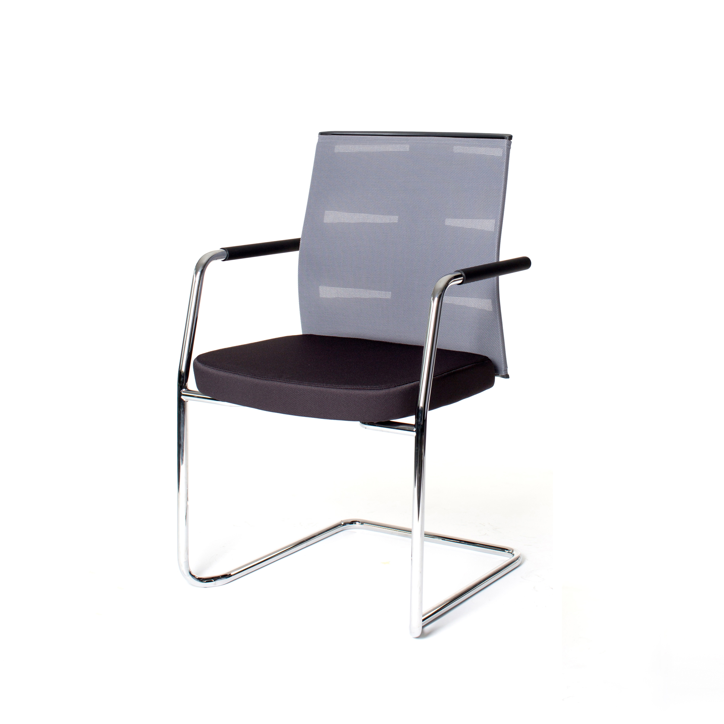 agilis matrix FA | Cantilever with integrated armrests | medium high