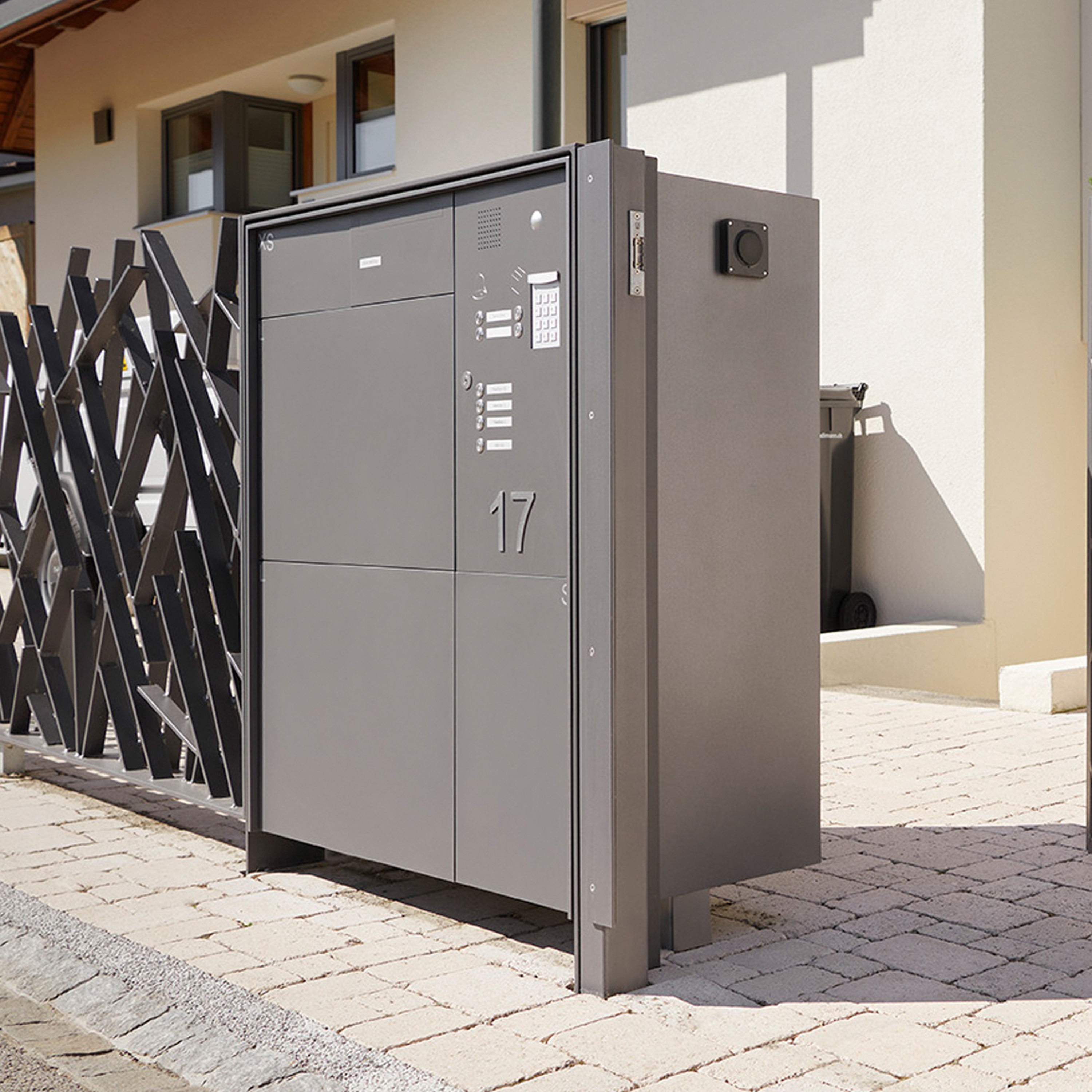 Display product Intelligent Parcel Lockers | s: yourbox from manufacturer s: stebler