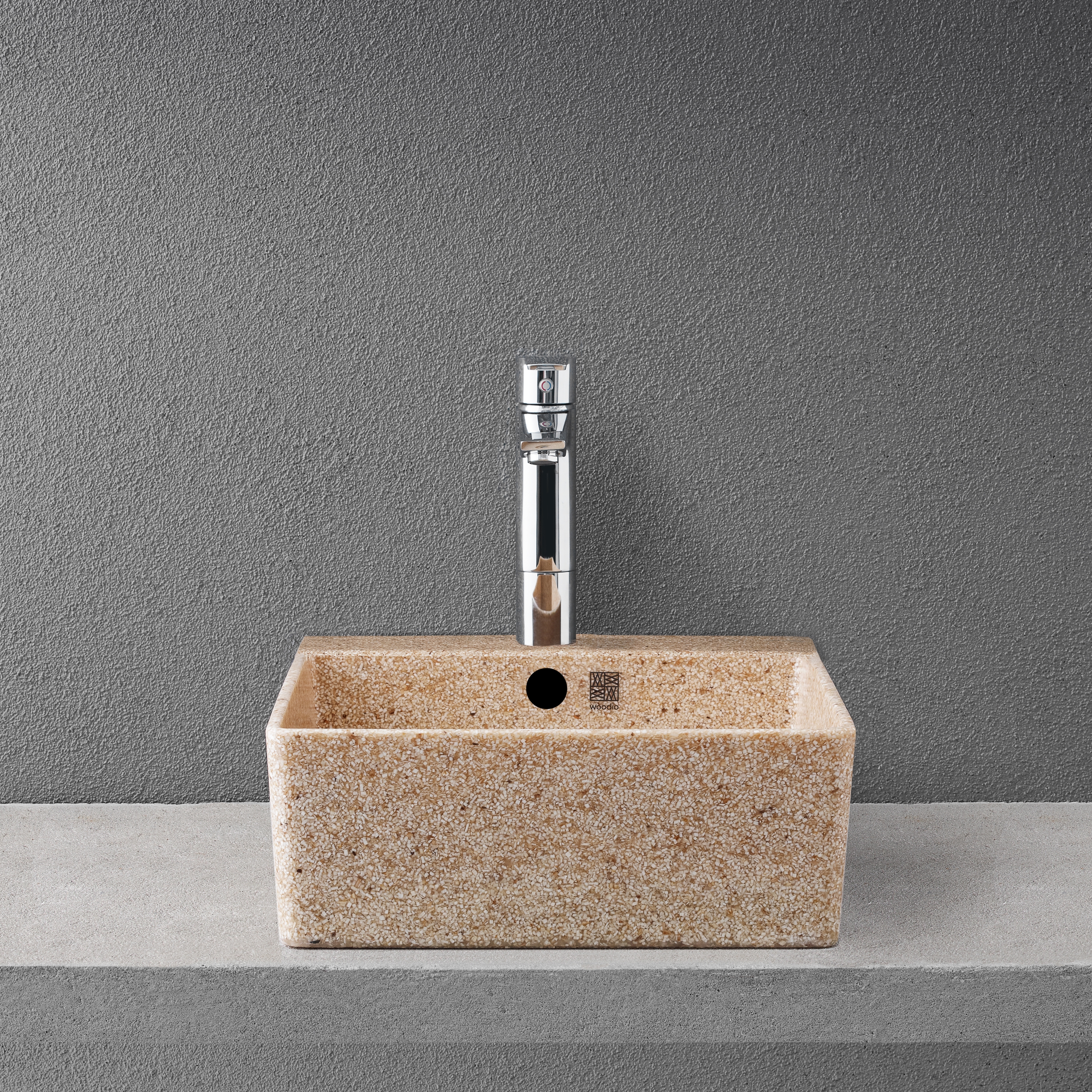 Mostrar el producto Cube 40 with faucet place del fabricante Woodio