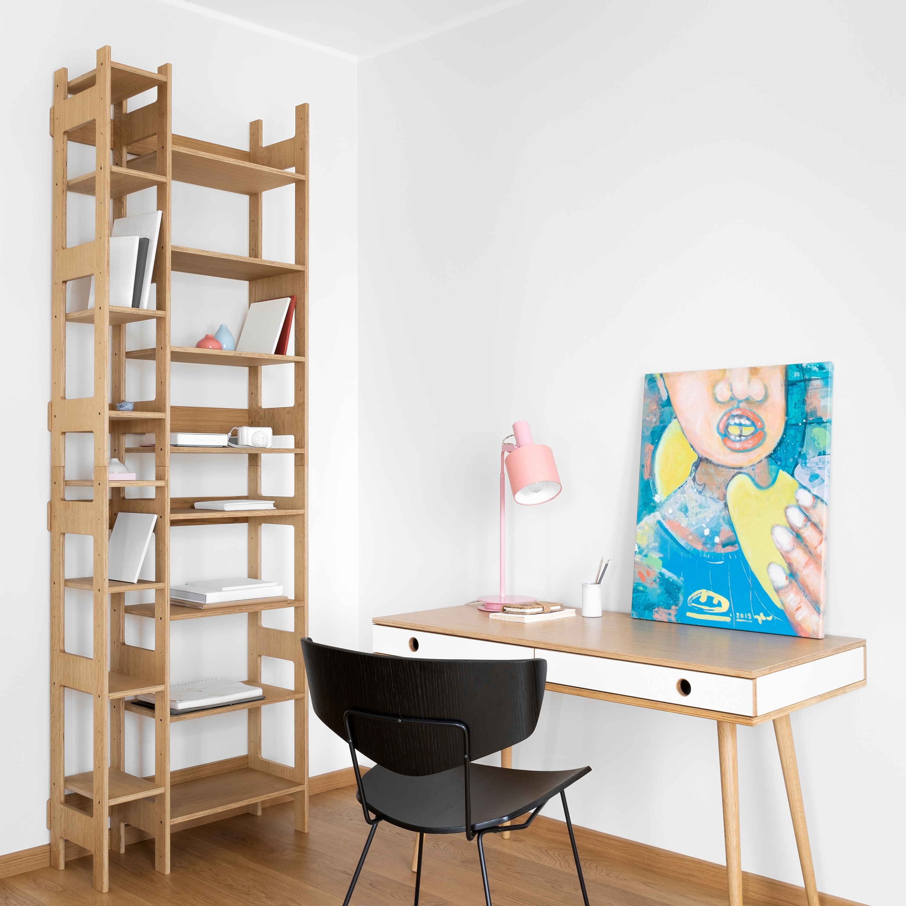 Produkt Regal LIFT klein, Eiche furniert des Herstellers Radis Furniture anzeigen