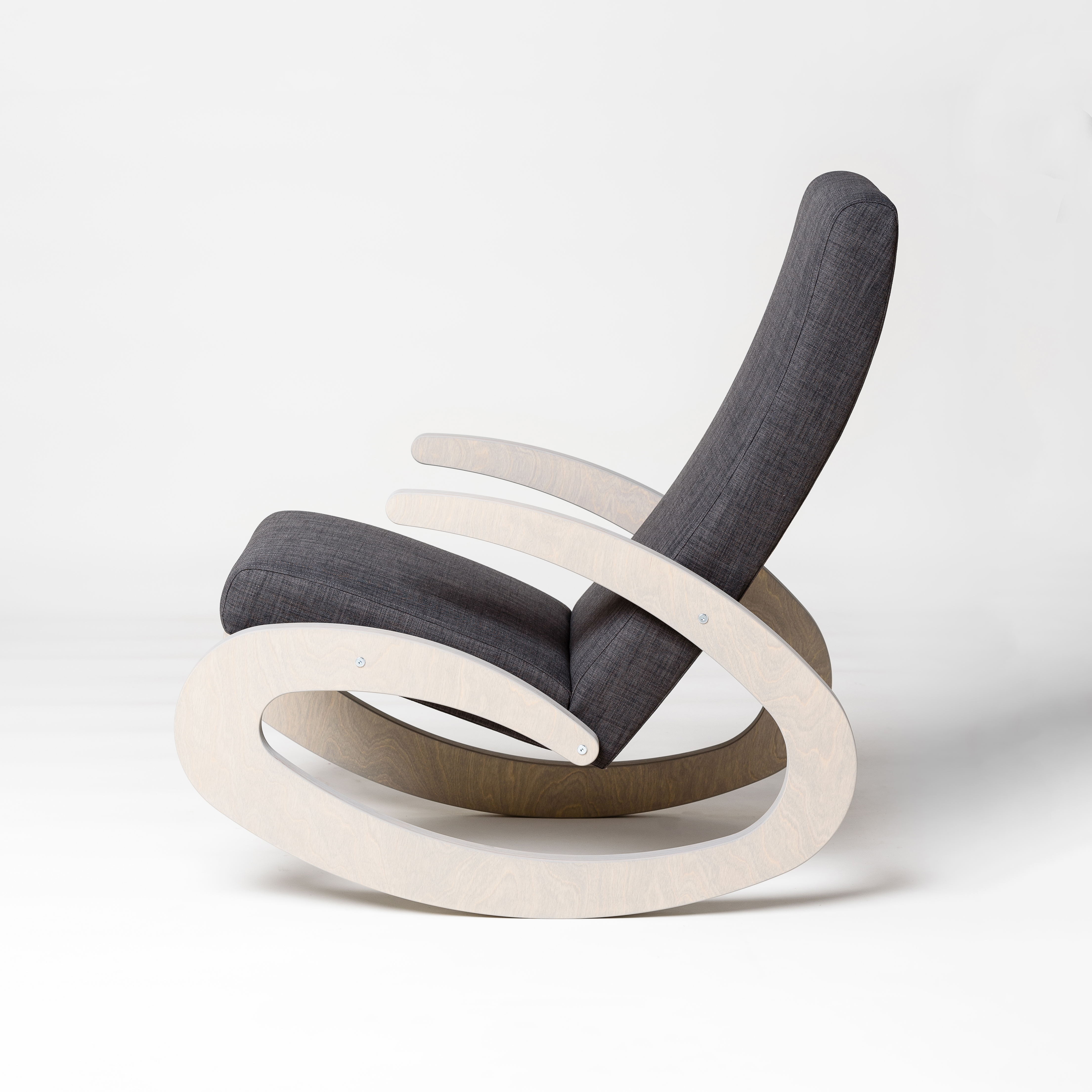 Produkt Schaukelstuhl GEE des Herstellers Radis Furniture anzeigen