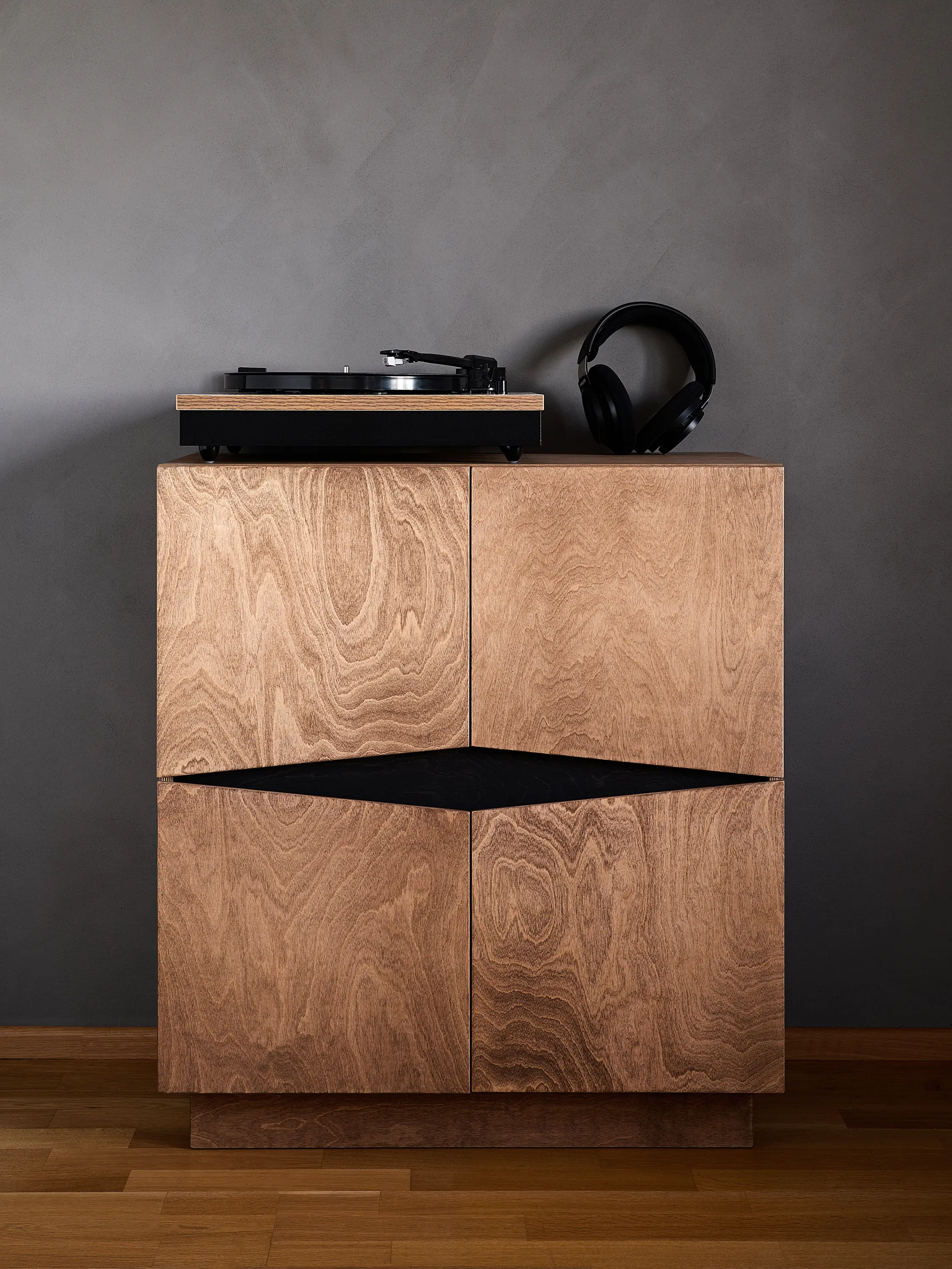 Radis Furniture - Sideboard LOXI 2x2