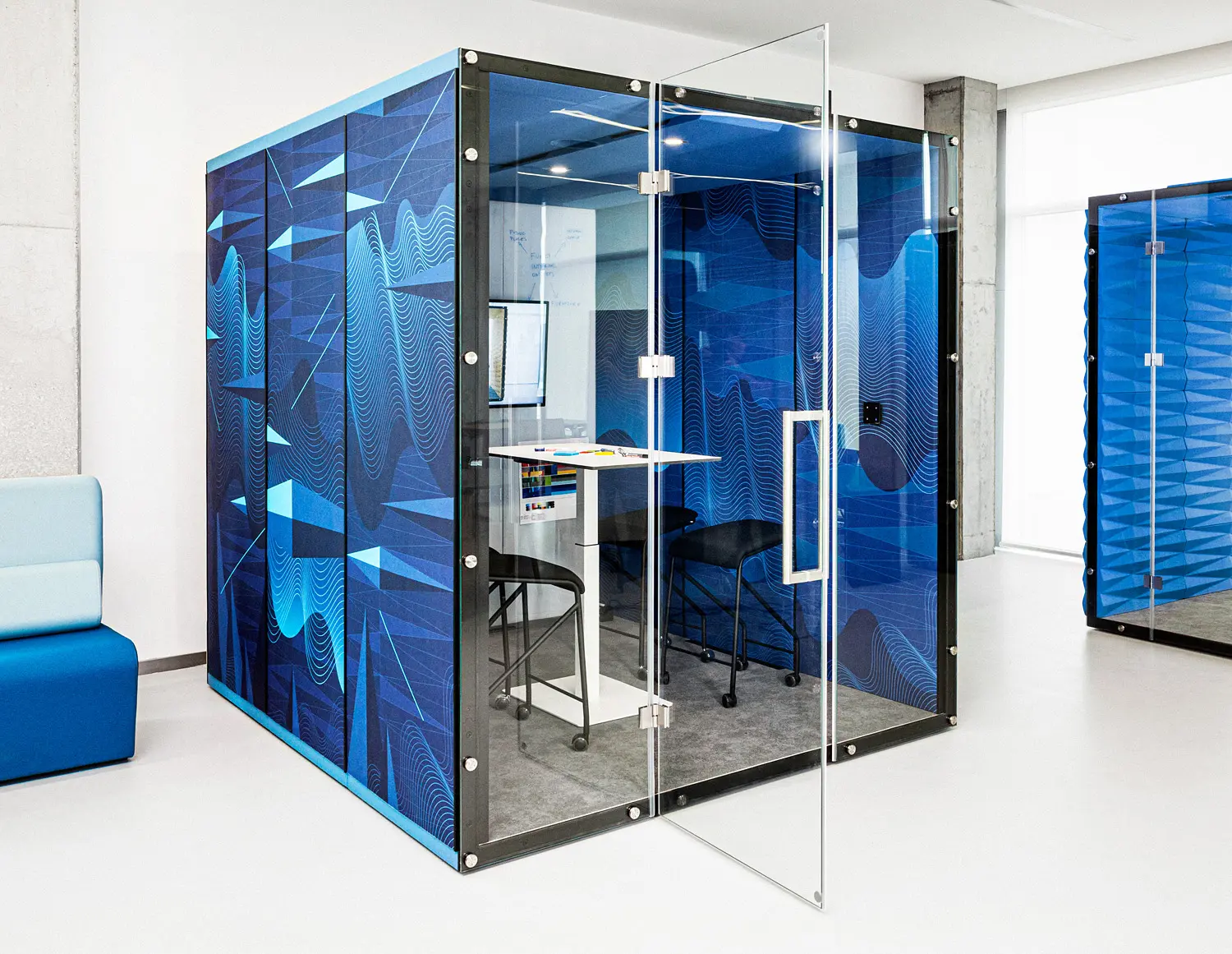 VANK - FLAT | GRAPHIC acoustic pod VANK_BOX