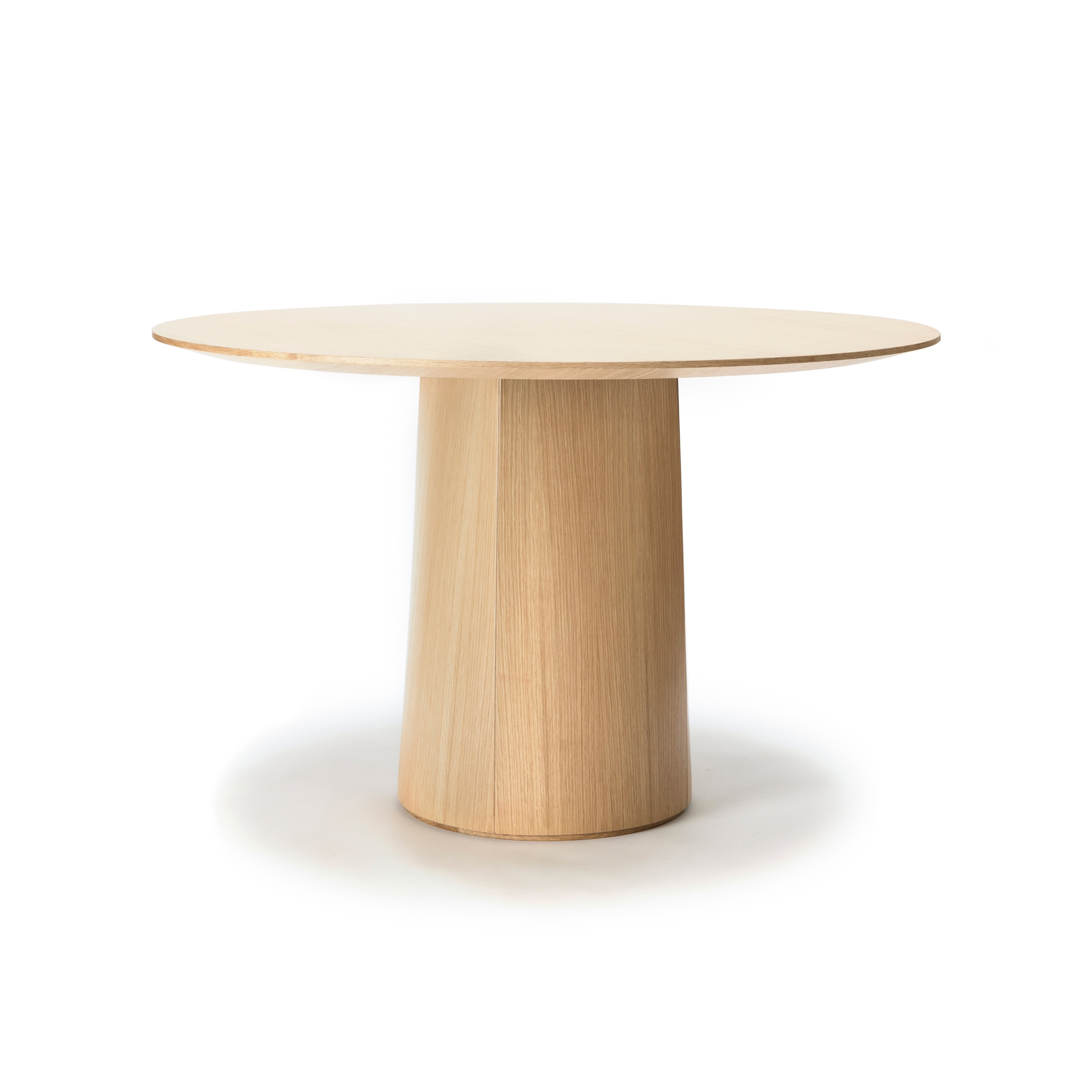 Display product Inge table from manufacturer Feelgood Designs