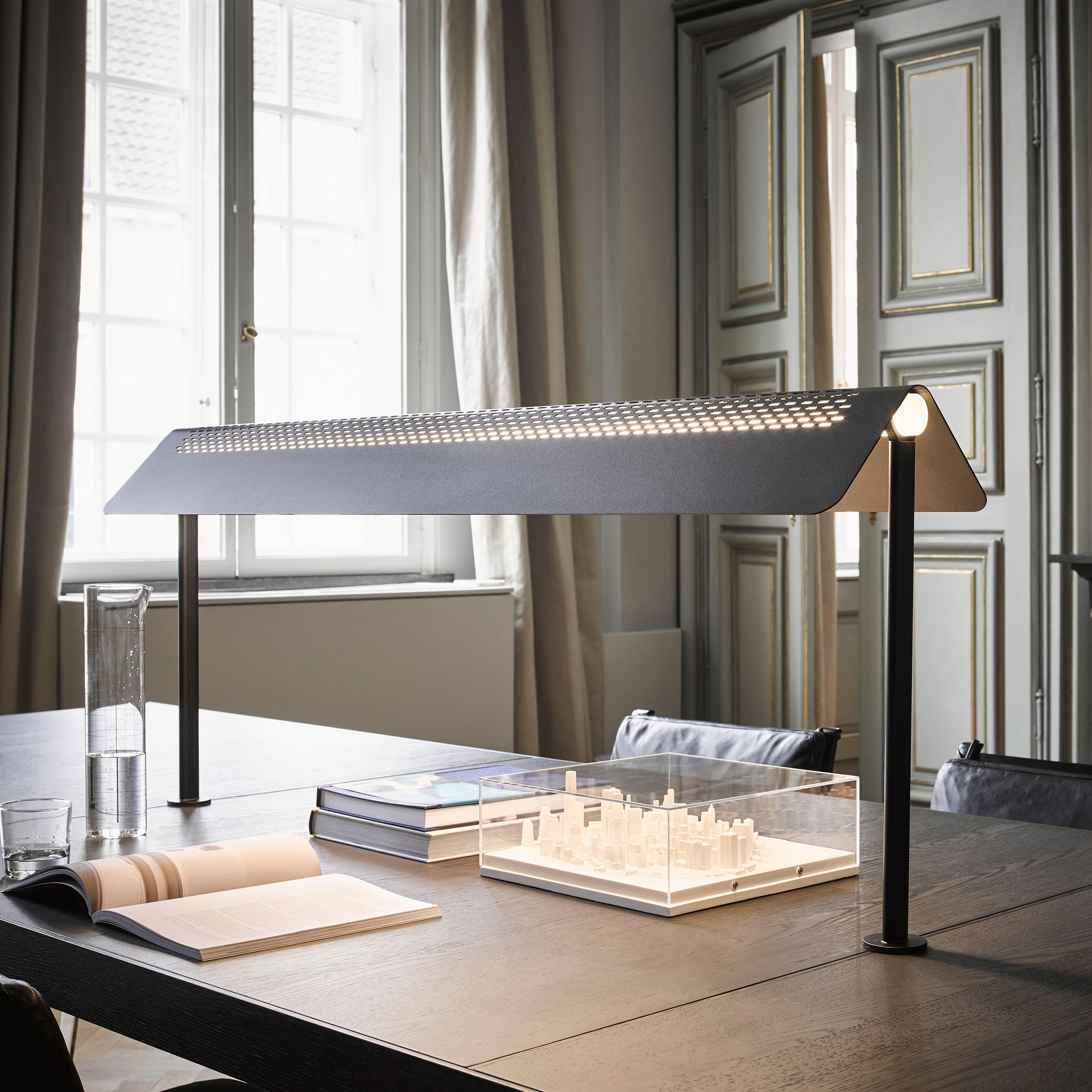 Display product Flybye T2, black from manufacturer Hollands Licht