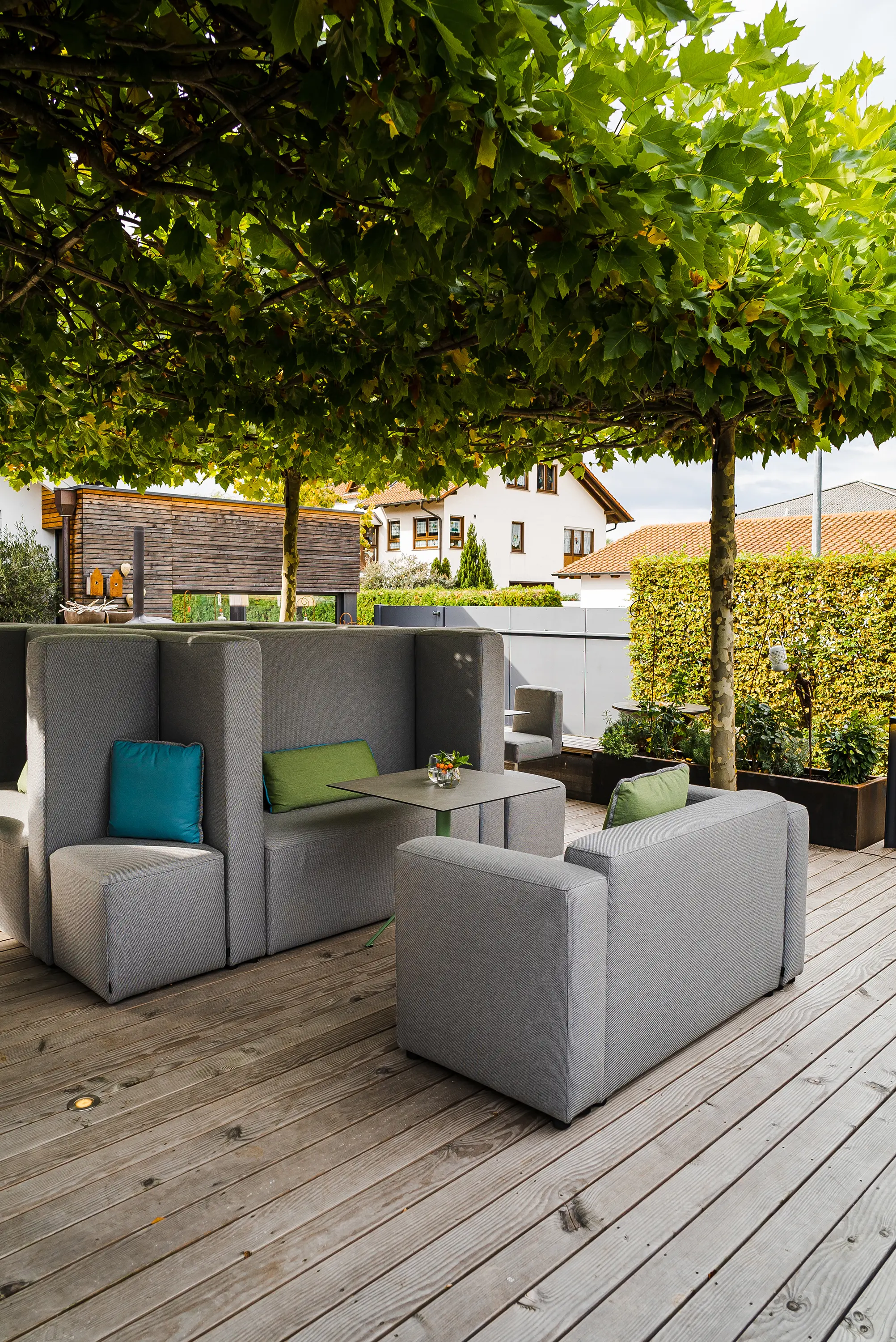 IKONO - Gastro System | Cube S with soundproofing walls