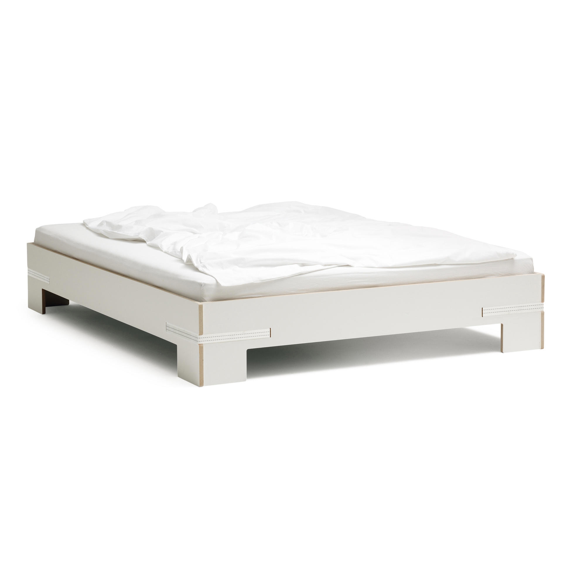 Afficher le produit Gurtbett | Bed black, white straps du fabricant Magazin®