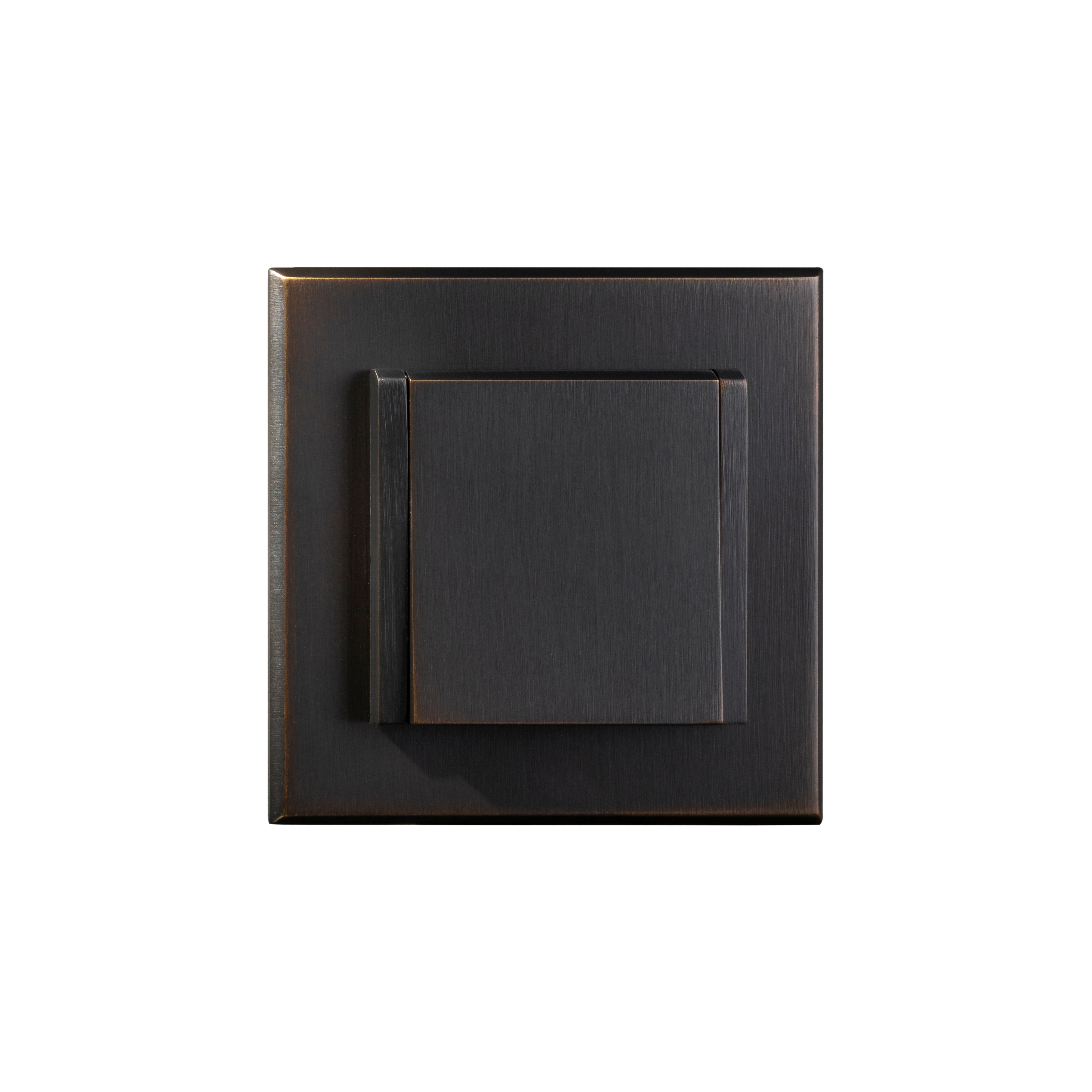 Mostra il prodotto Regent - Medium bronze - Multi-standard socket with lid del produttore Atelier Luxus