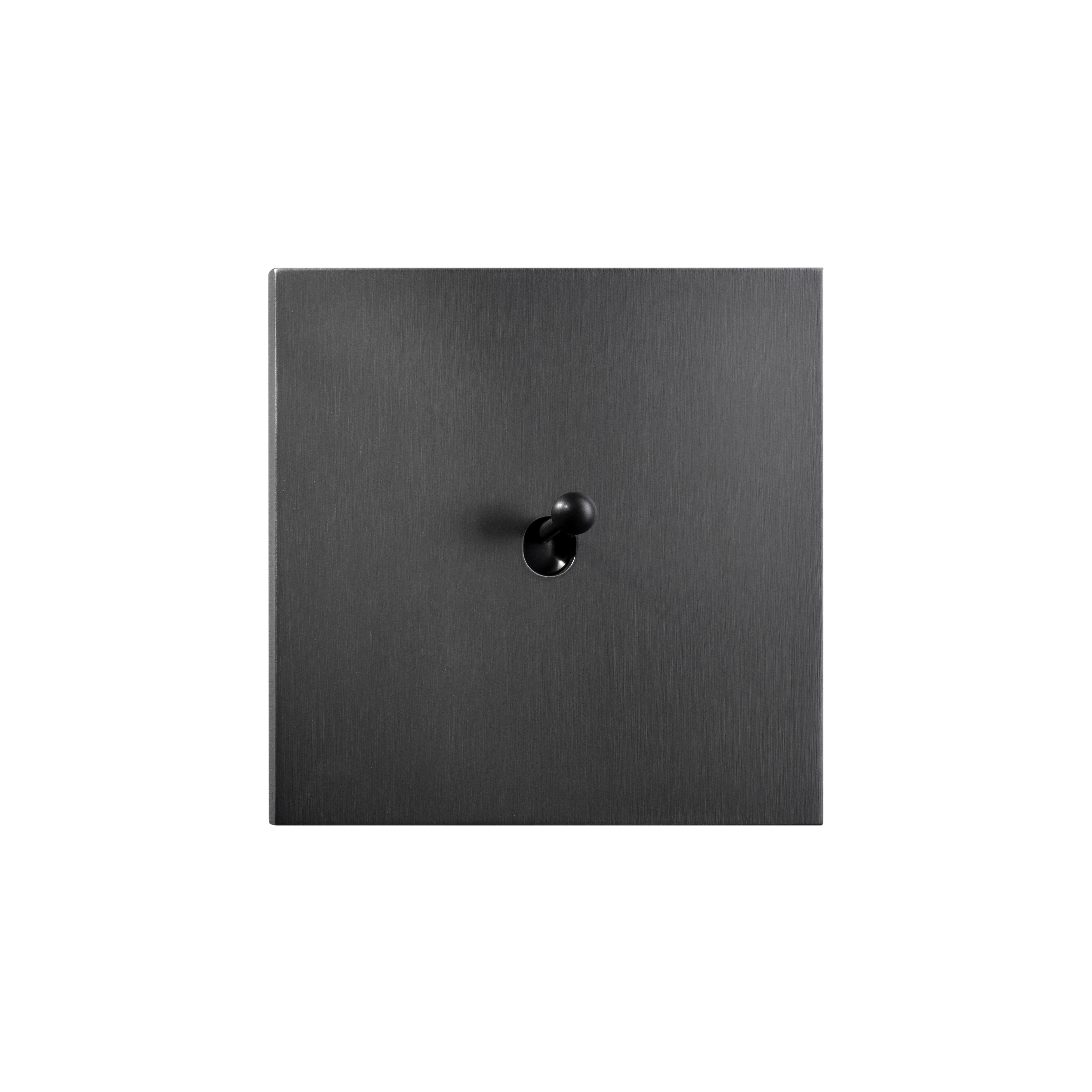 Mostra il prodotto Facet - Mediumbronze - waterdroplever del produttore Atelier Luxus