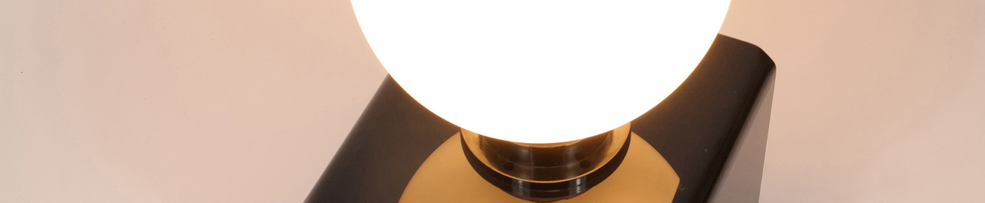 Entdecke die Welt des Herstellers Lucilux