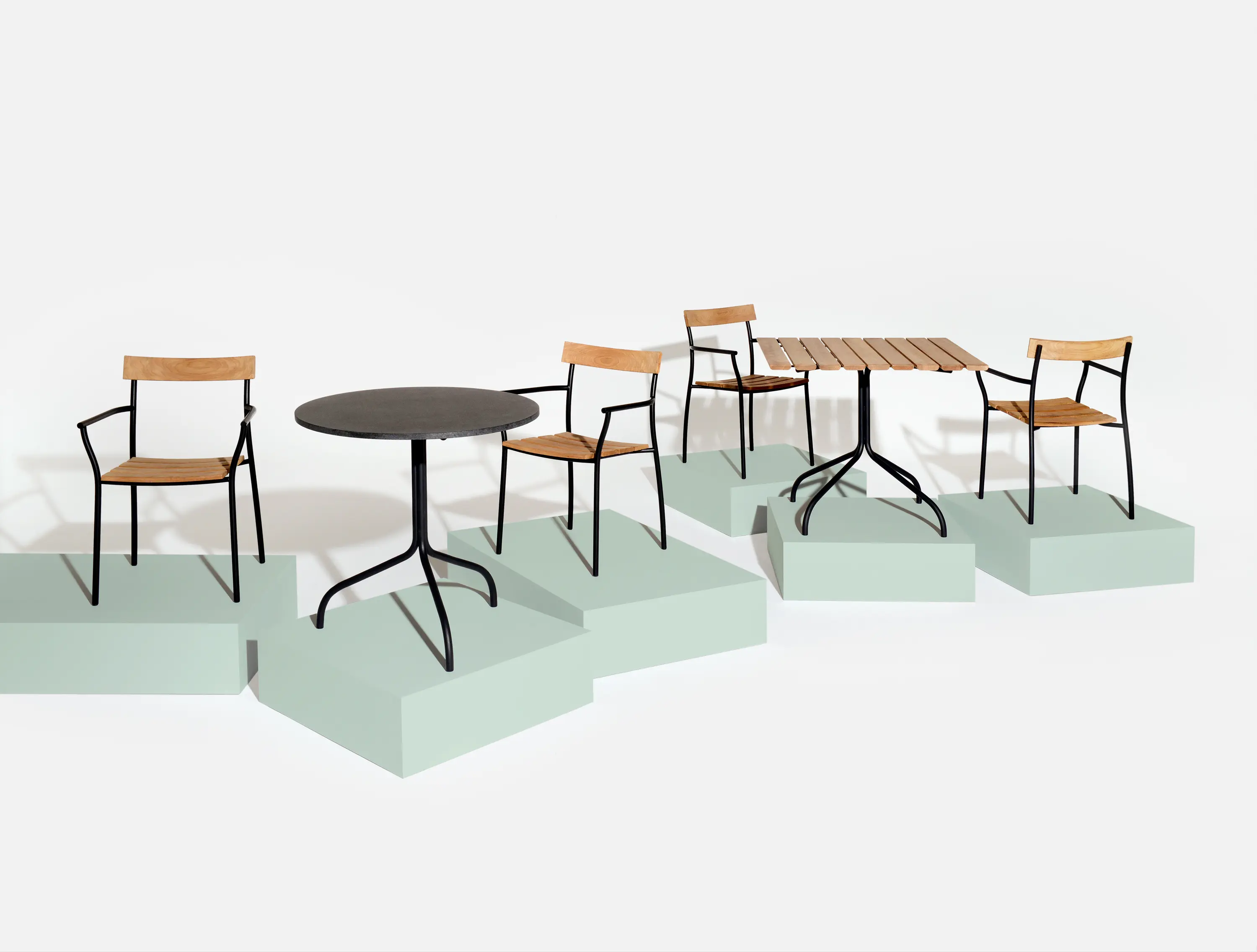 Tectona - Cicala | Round table