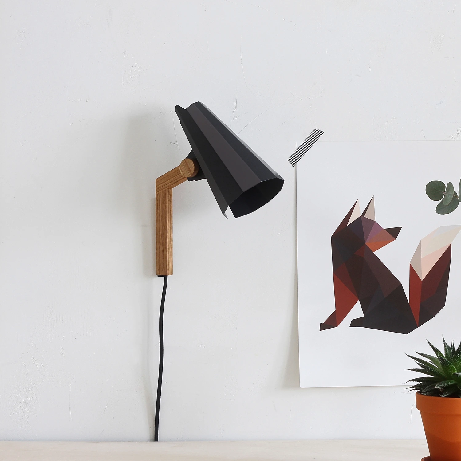 WALL LIGHTS