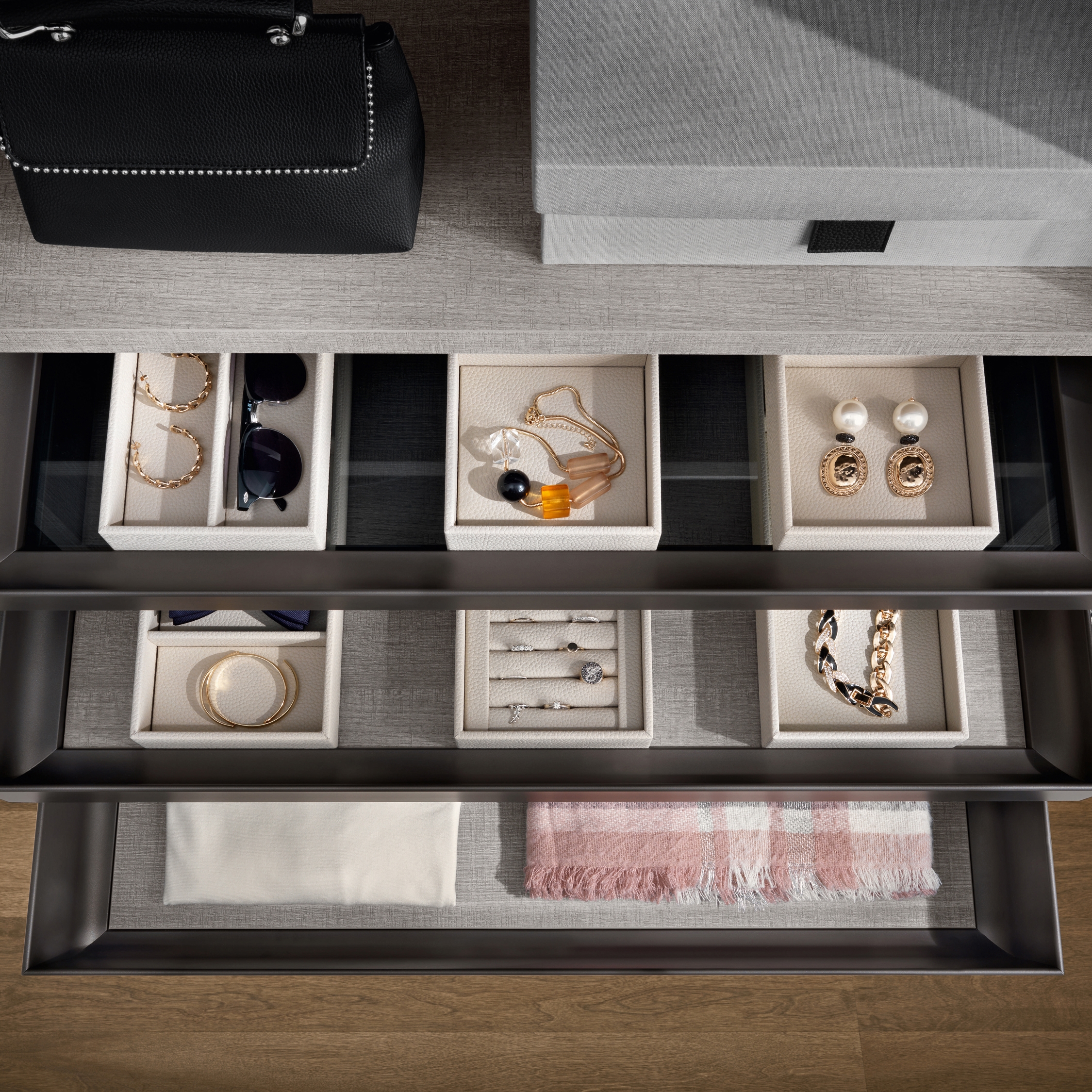 Mostra il prodotto Excessories - Aufbewahren del produttore Salice