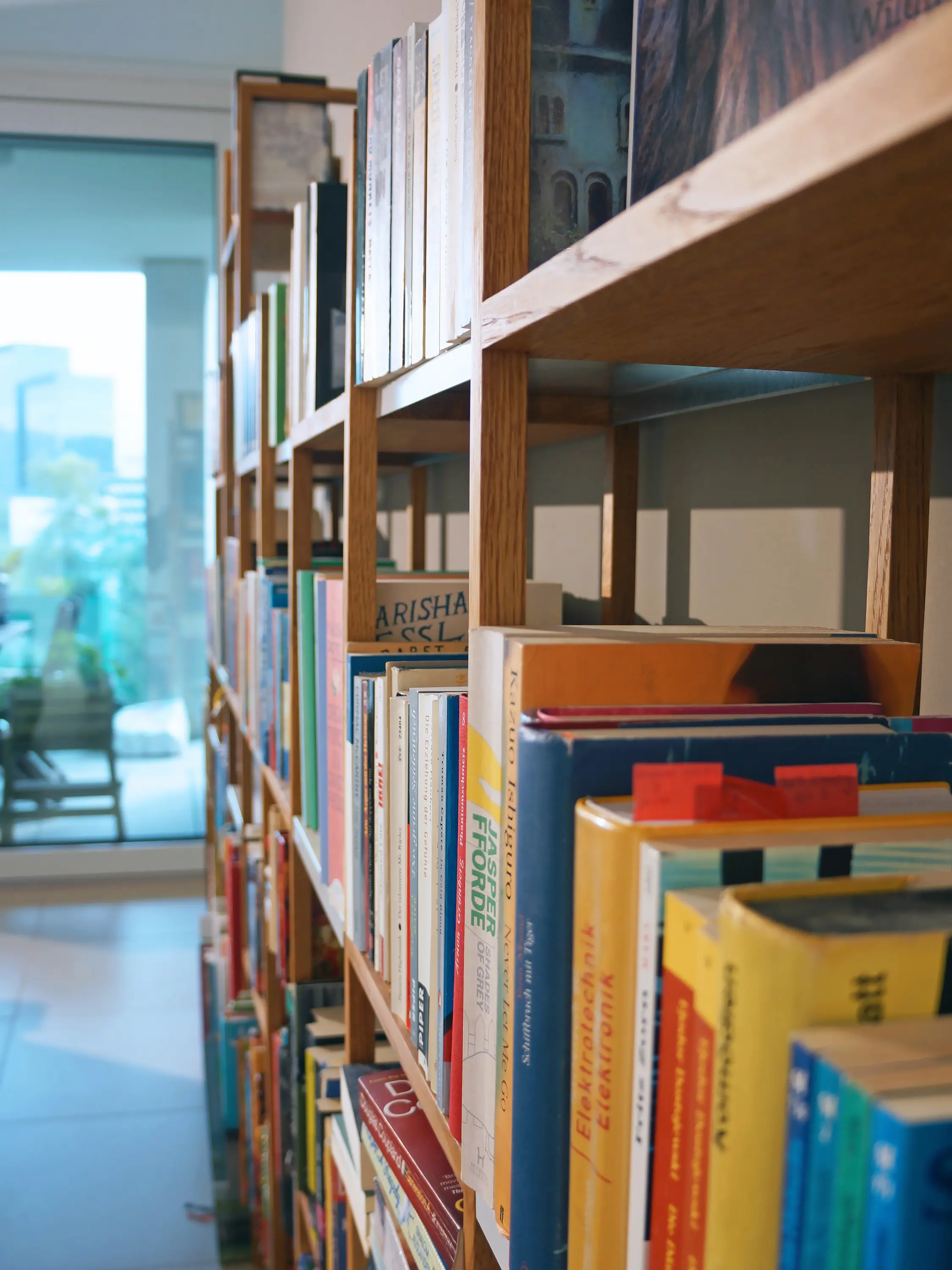 itschi - Bücherregal