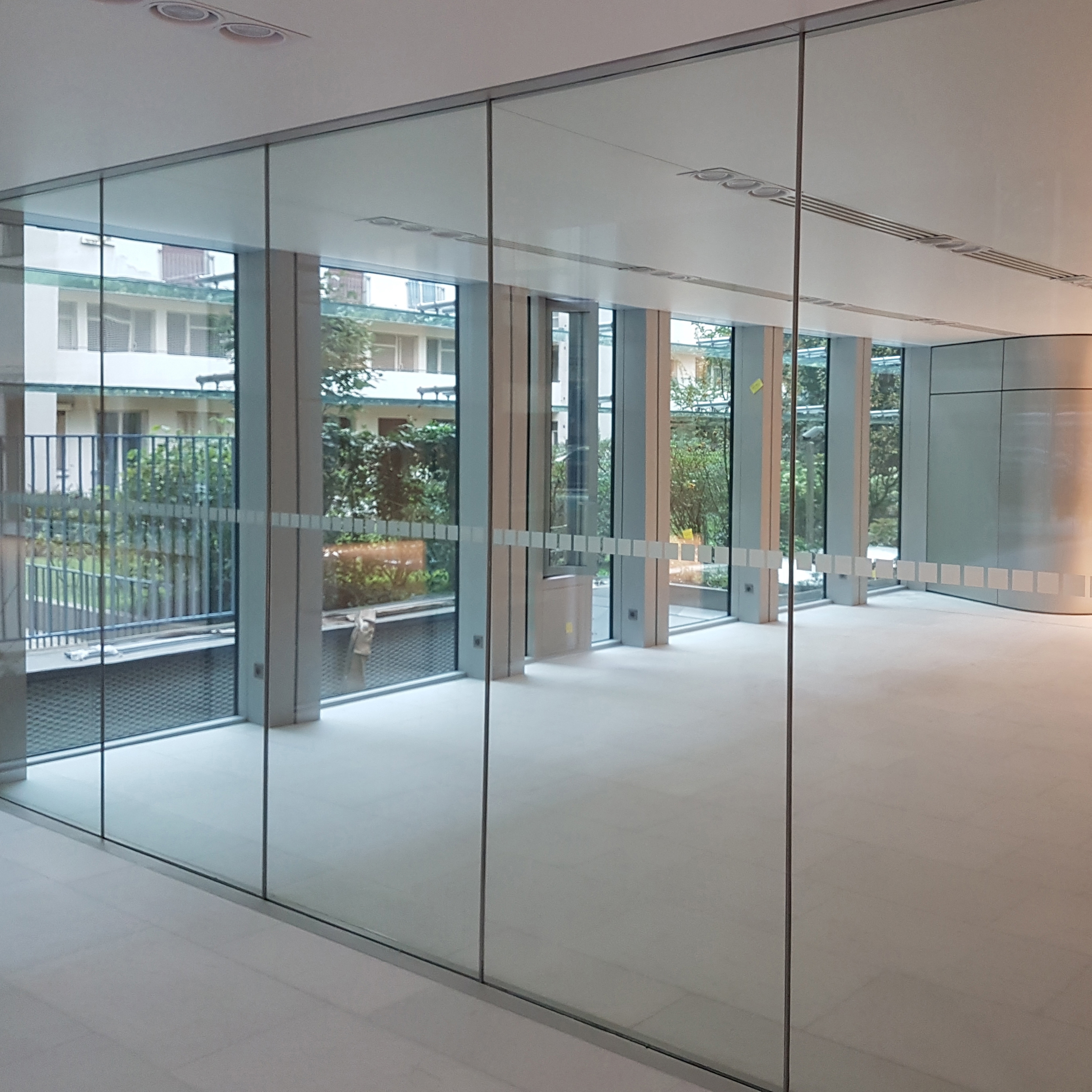 Display product ACIERFLAM edge-to-edge partitions from manufacturer SVF