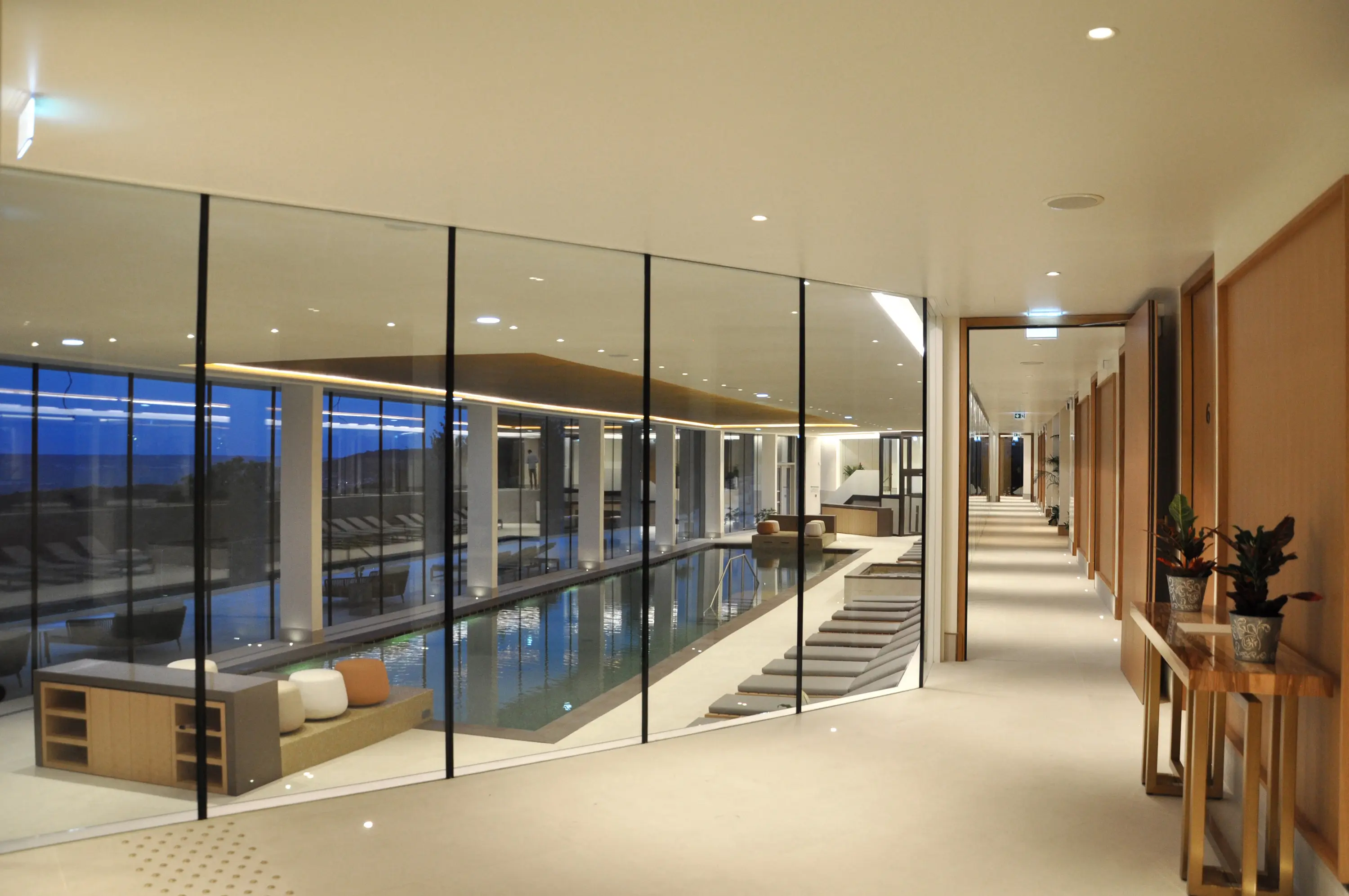 SVF - ACIERFLAM edge-to-edge partitions