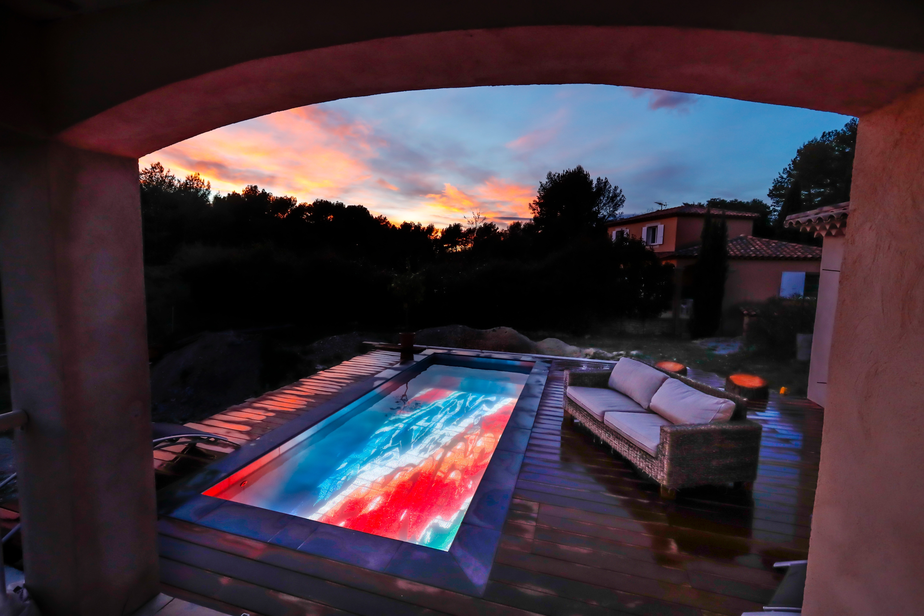 Mostra il prodotto ASB LumiFlex | Pooloop del produttore ASB GlassFloor