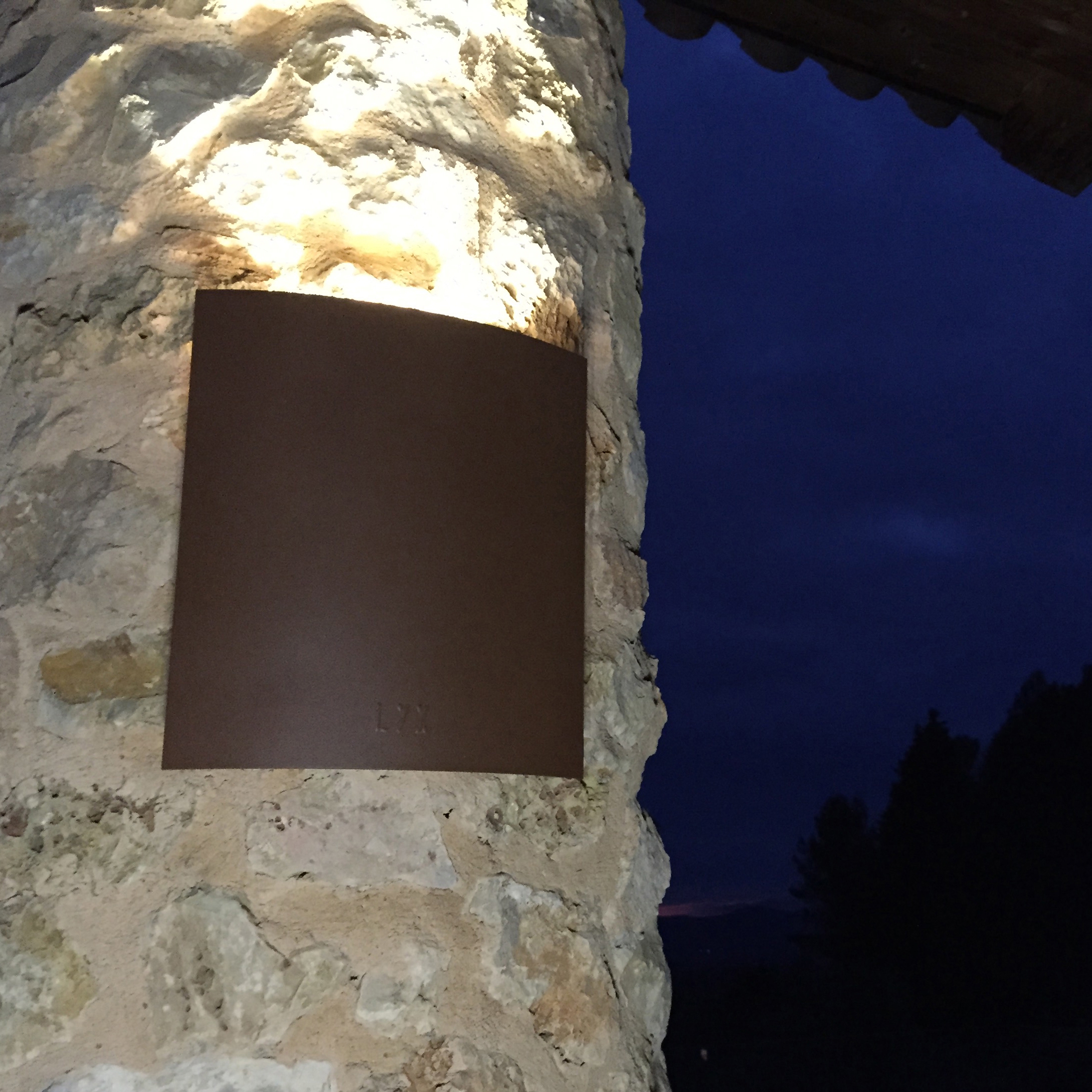 Mostra il prodotto Applique LED | AP 010 del produttore LYX Luminaires