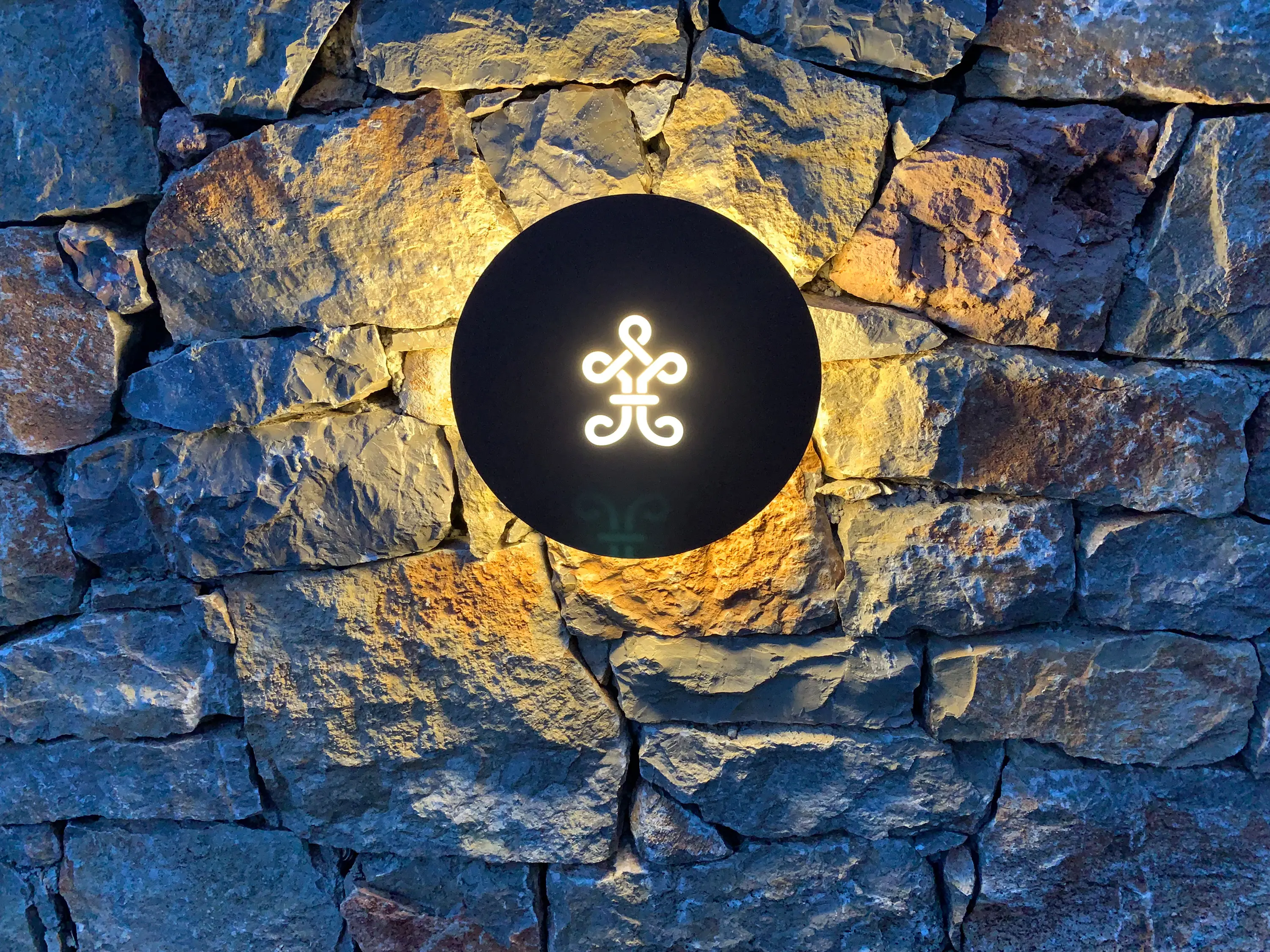 LYX Luminaires - LED wall lamp | LA MARTINETTE