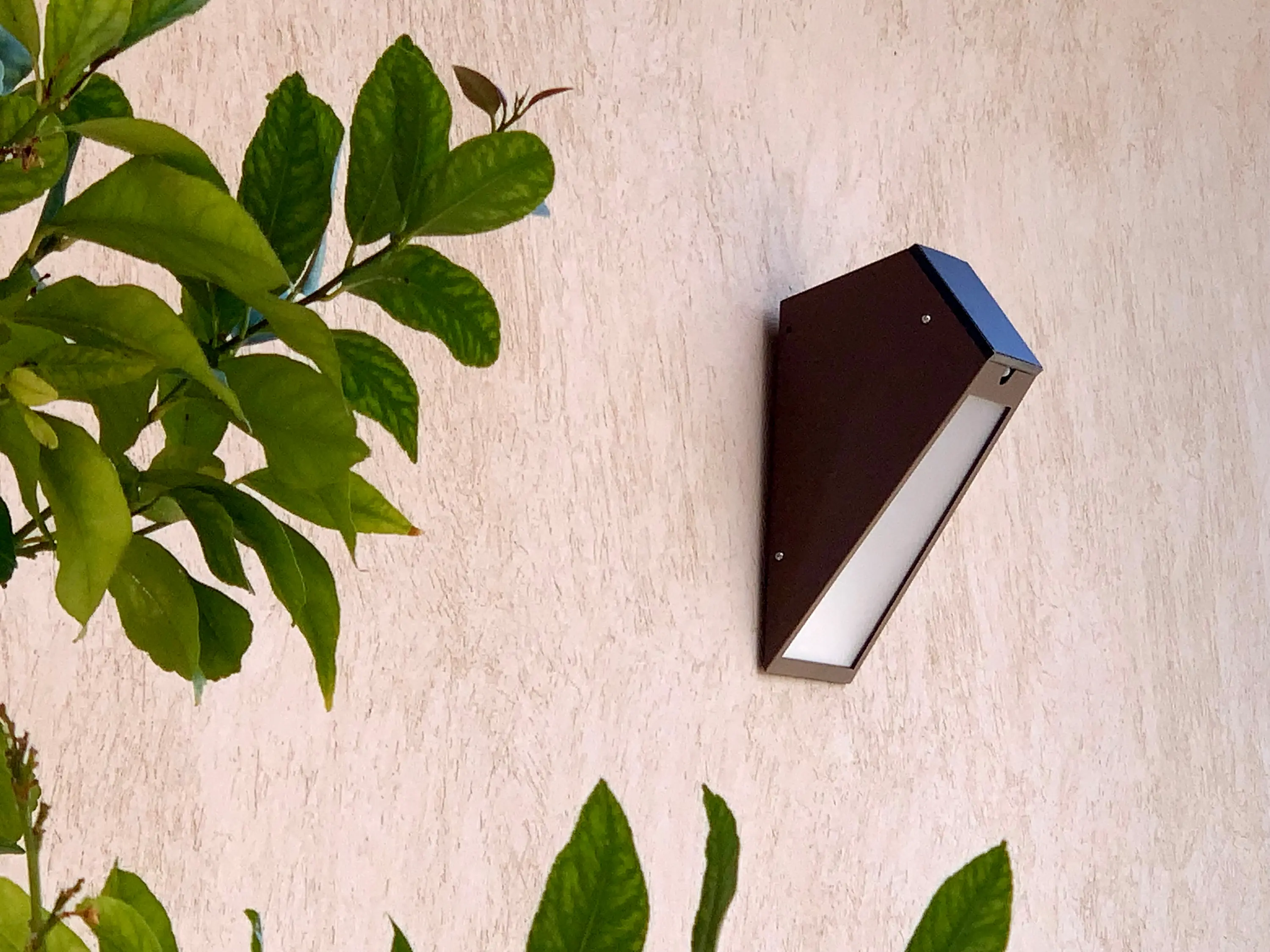 LYX Luminaires - SOLAR wall lamp | APS 025