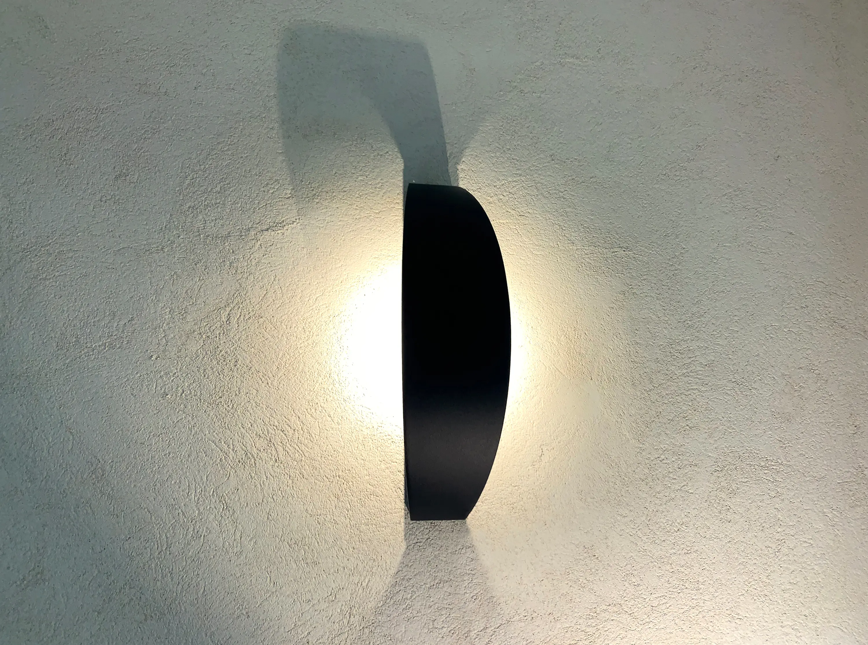 LYX Luminaires - LED wall lamp | Trait de lune