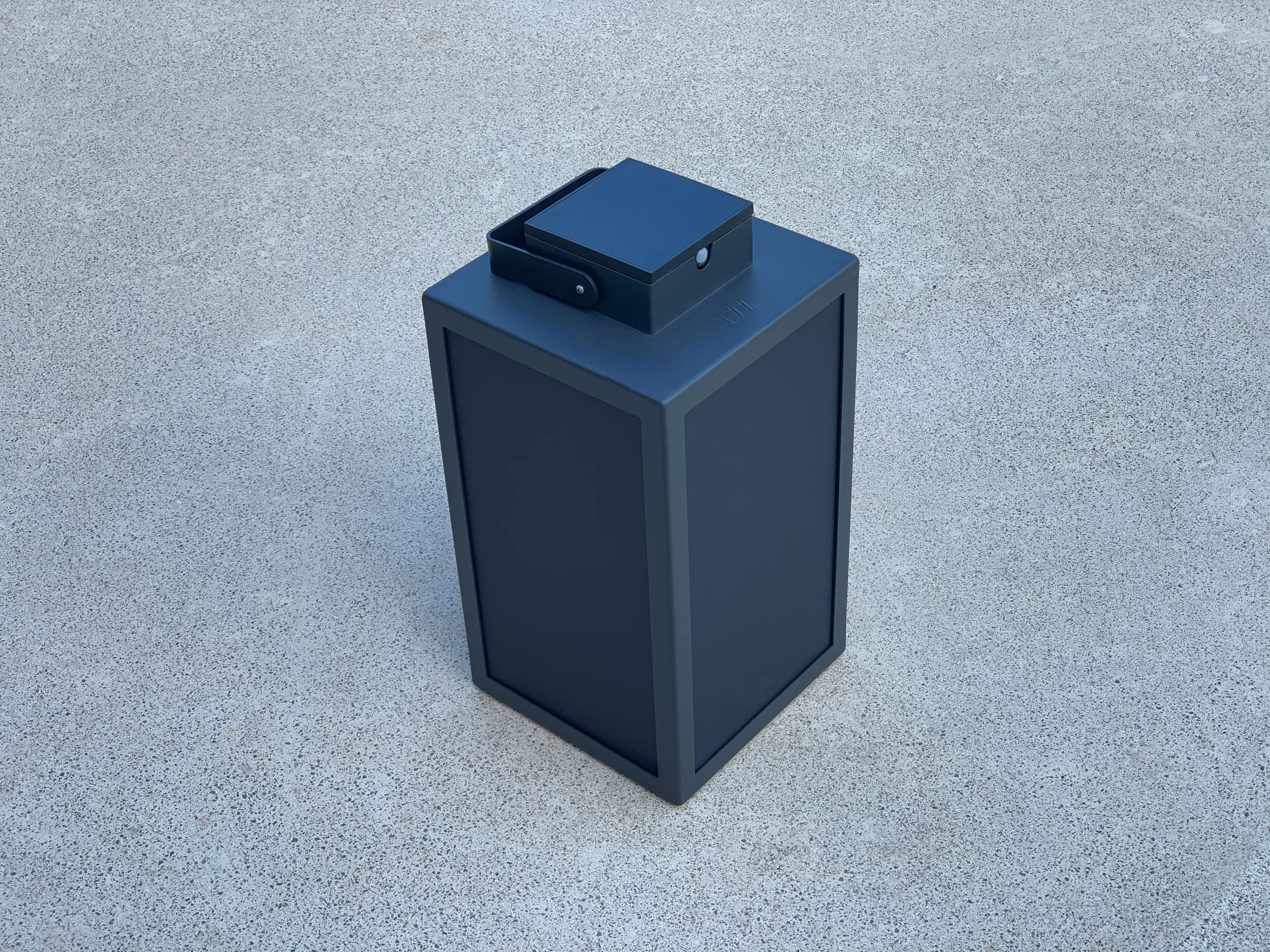 LYX Luminaires - SOLAR lantern | LAS 500 black