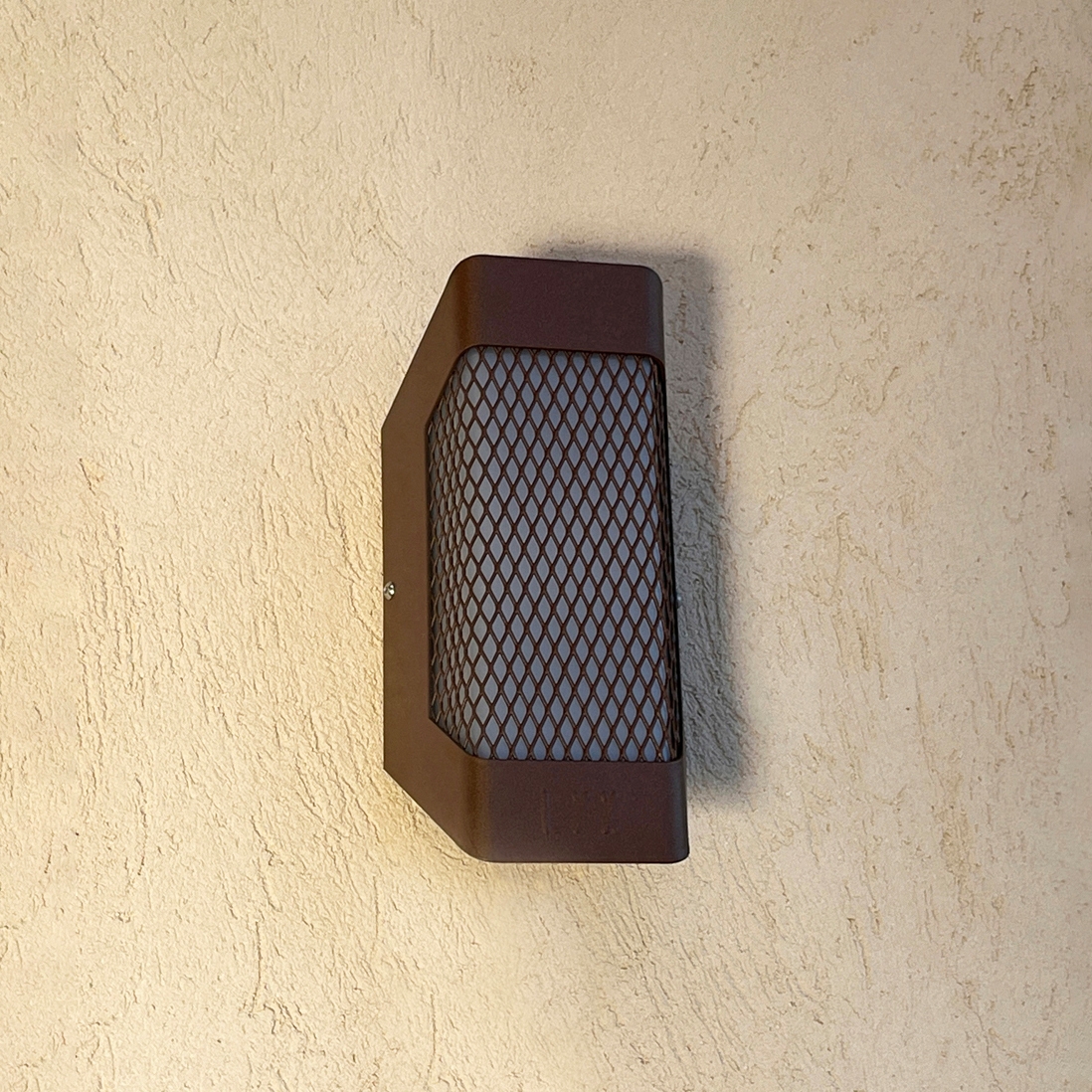 Display product LED wall lamp | HEXY from manufacturer LYX Luminaires