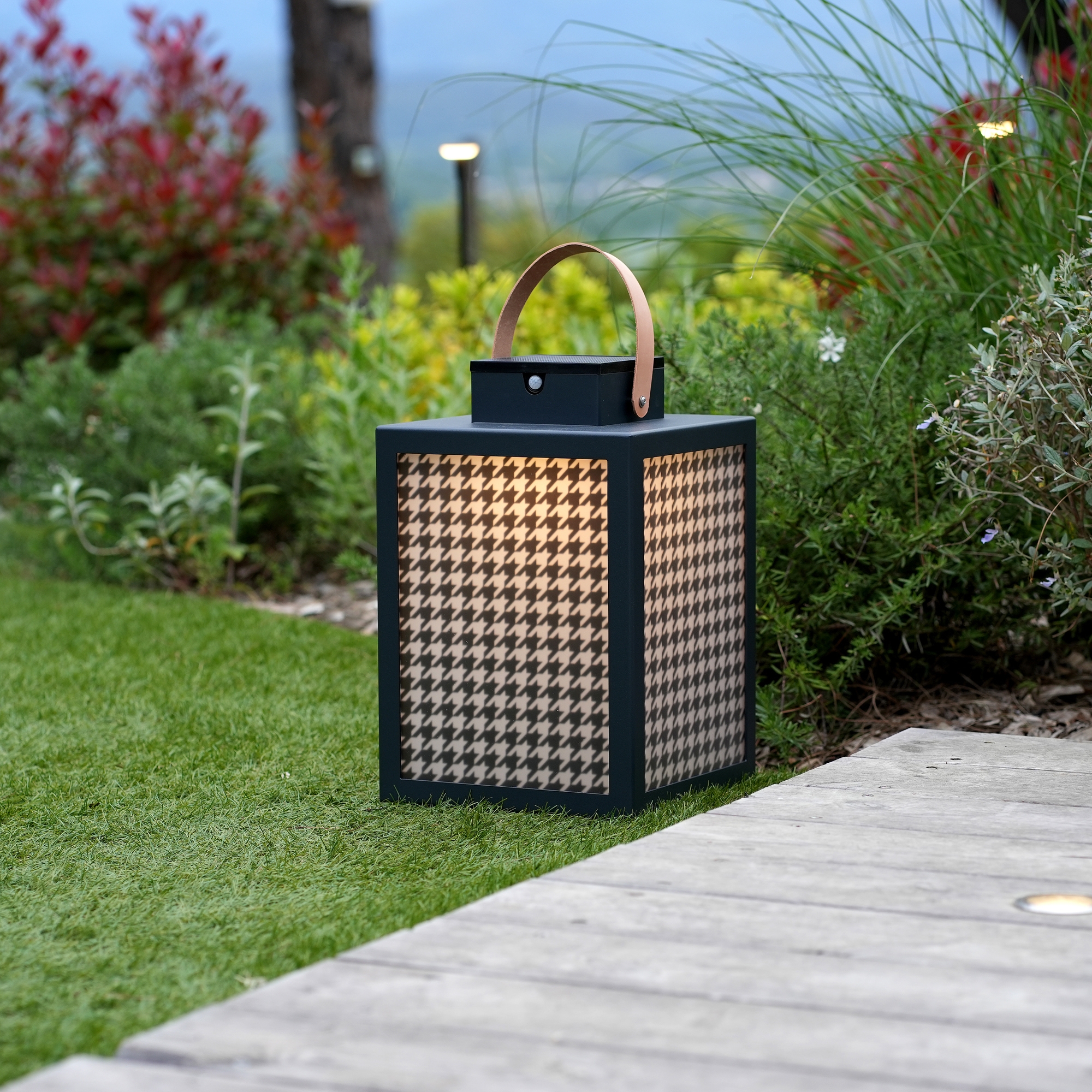 SOLAR lantern | LAS COUTURE