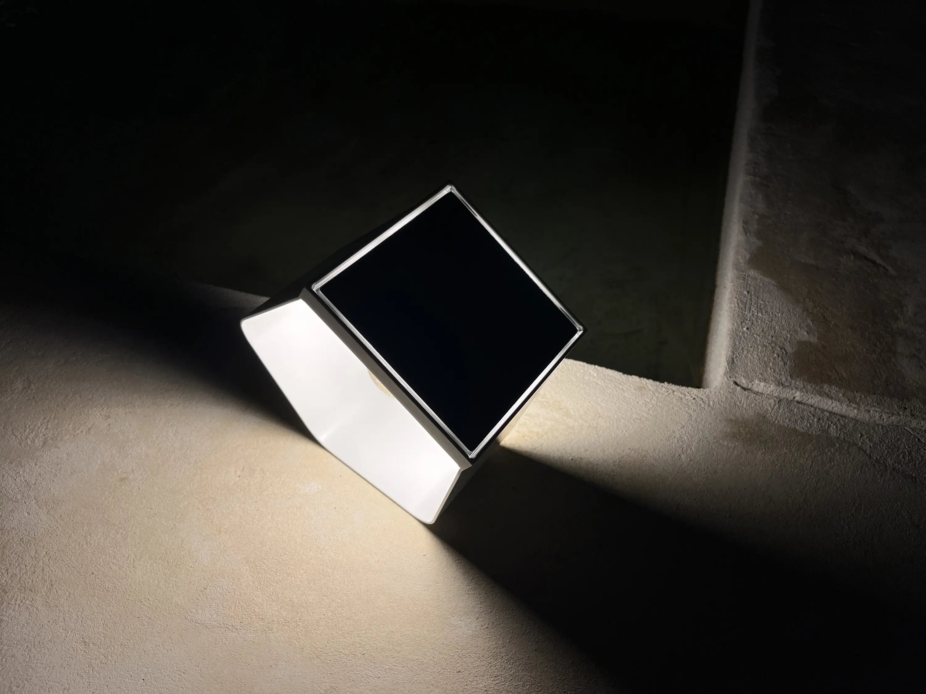 gallery-slide-0