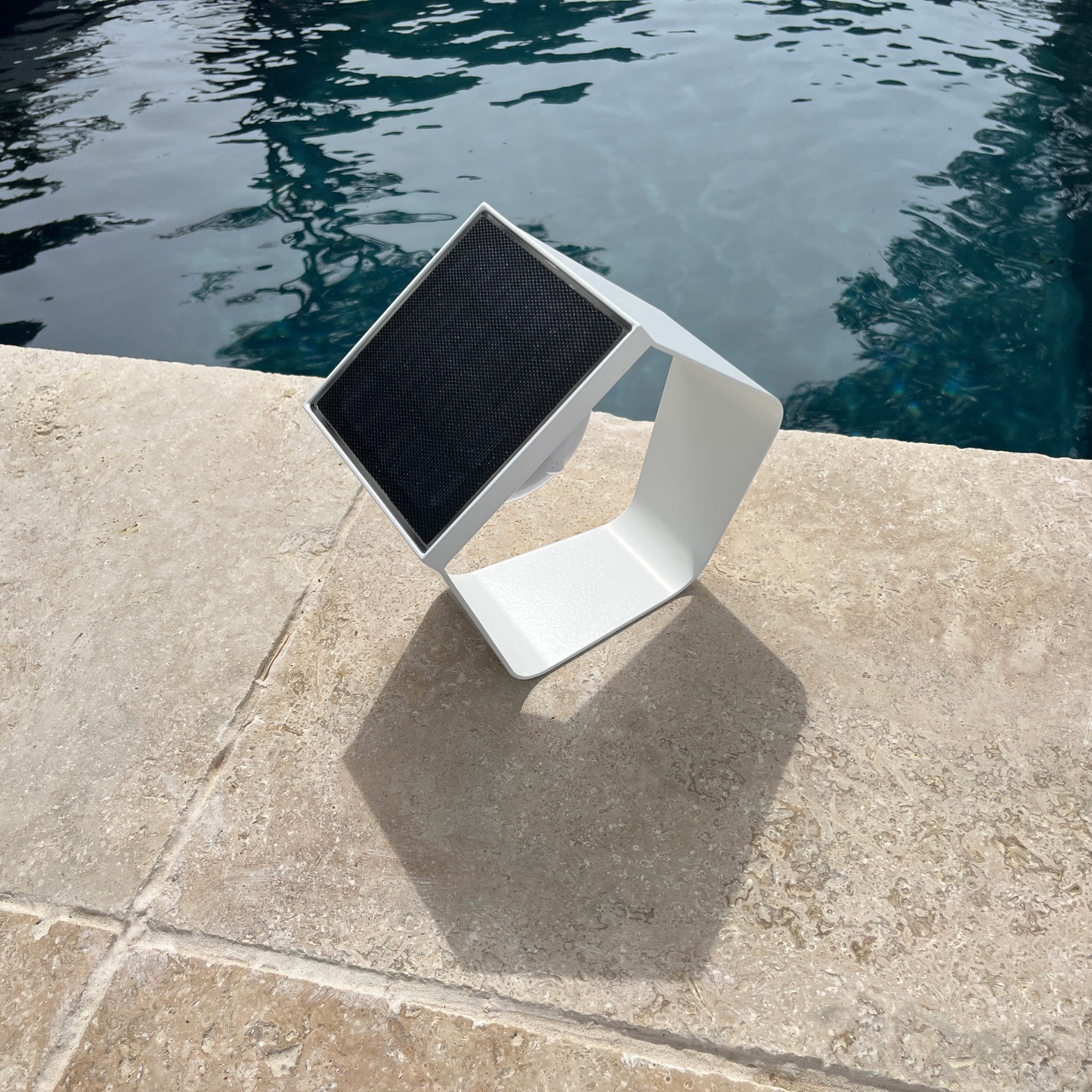 Display product SOLAR pathway light | Y72 from manufacturer LYX Luminaires