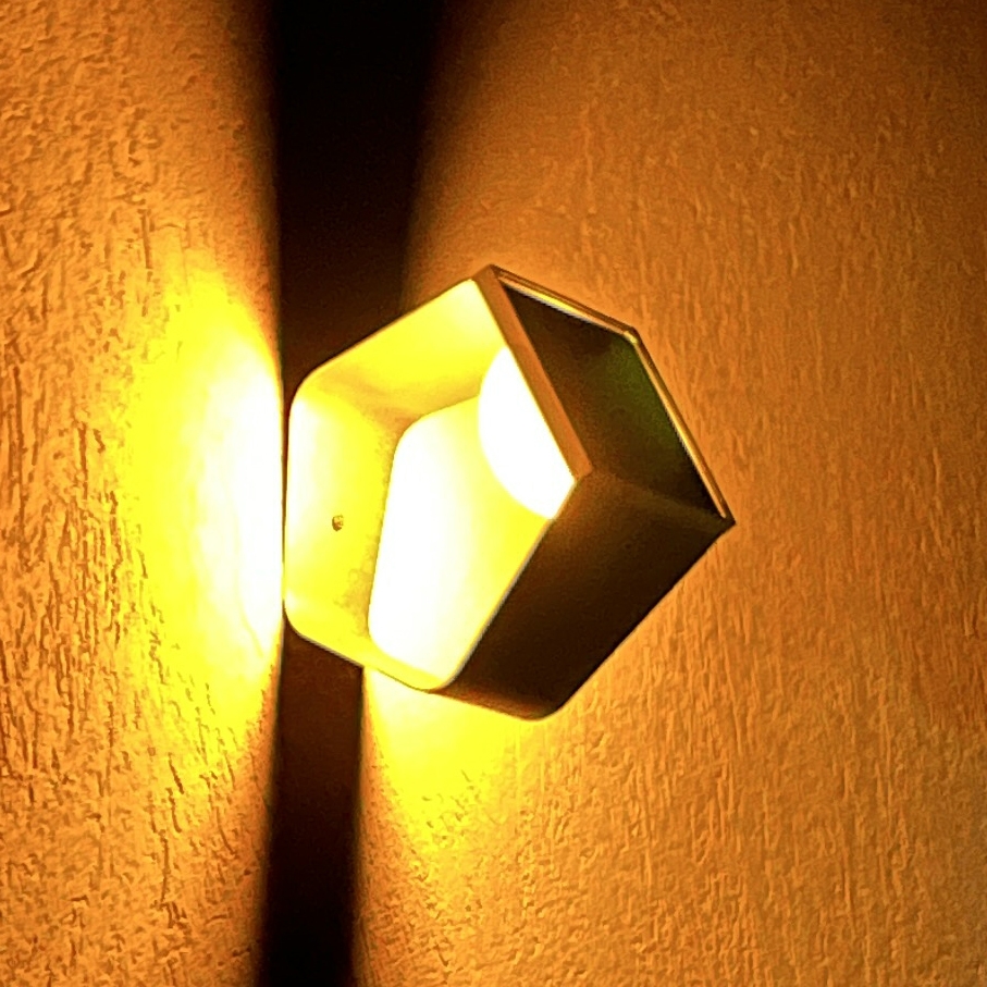 Mostra il prodotto SOLAR wall lamp | APS Y72 del produttore LYX Luminaires