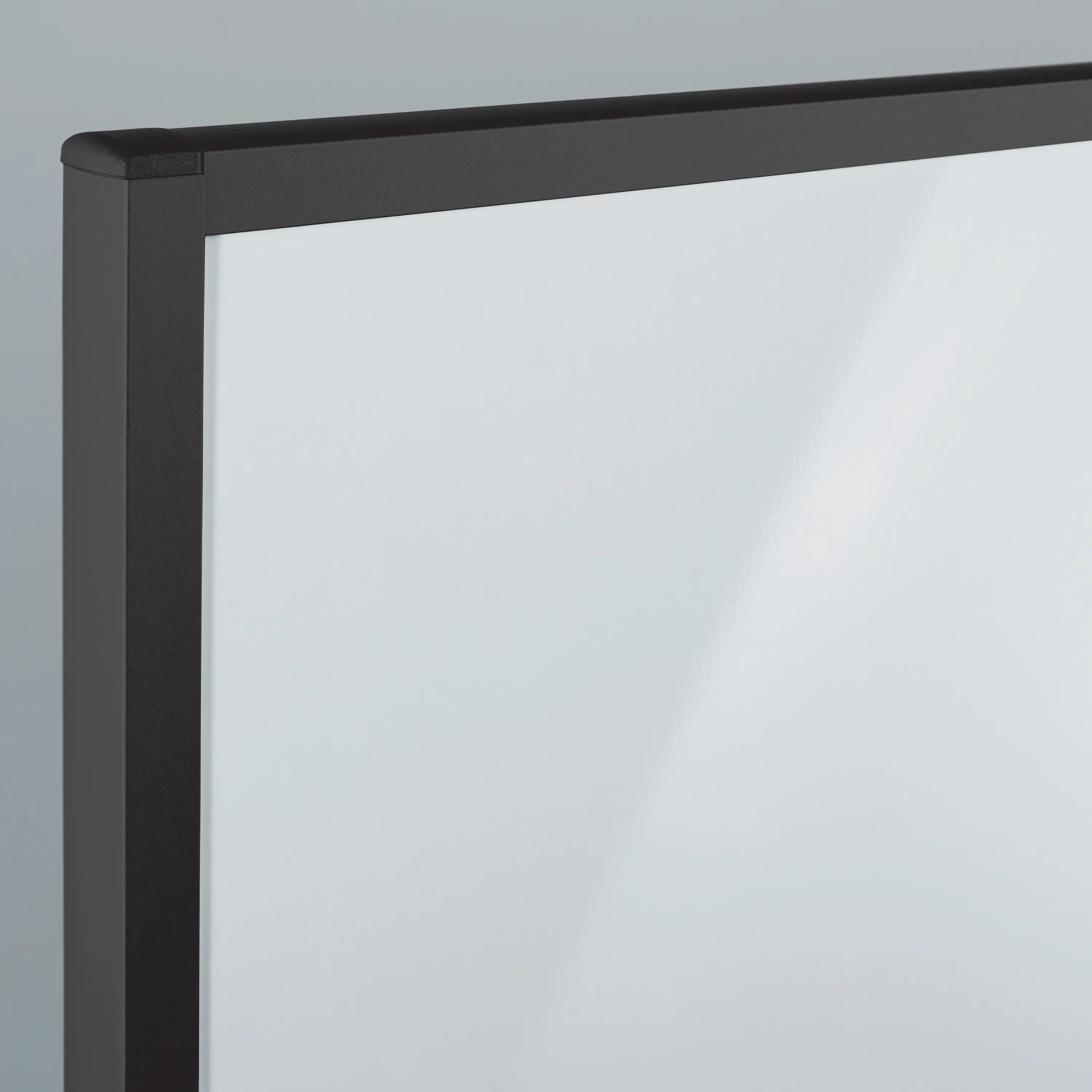 Sigel - Agile whiteboard meet up with black frame